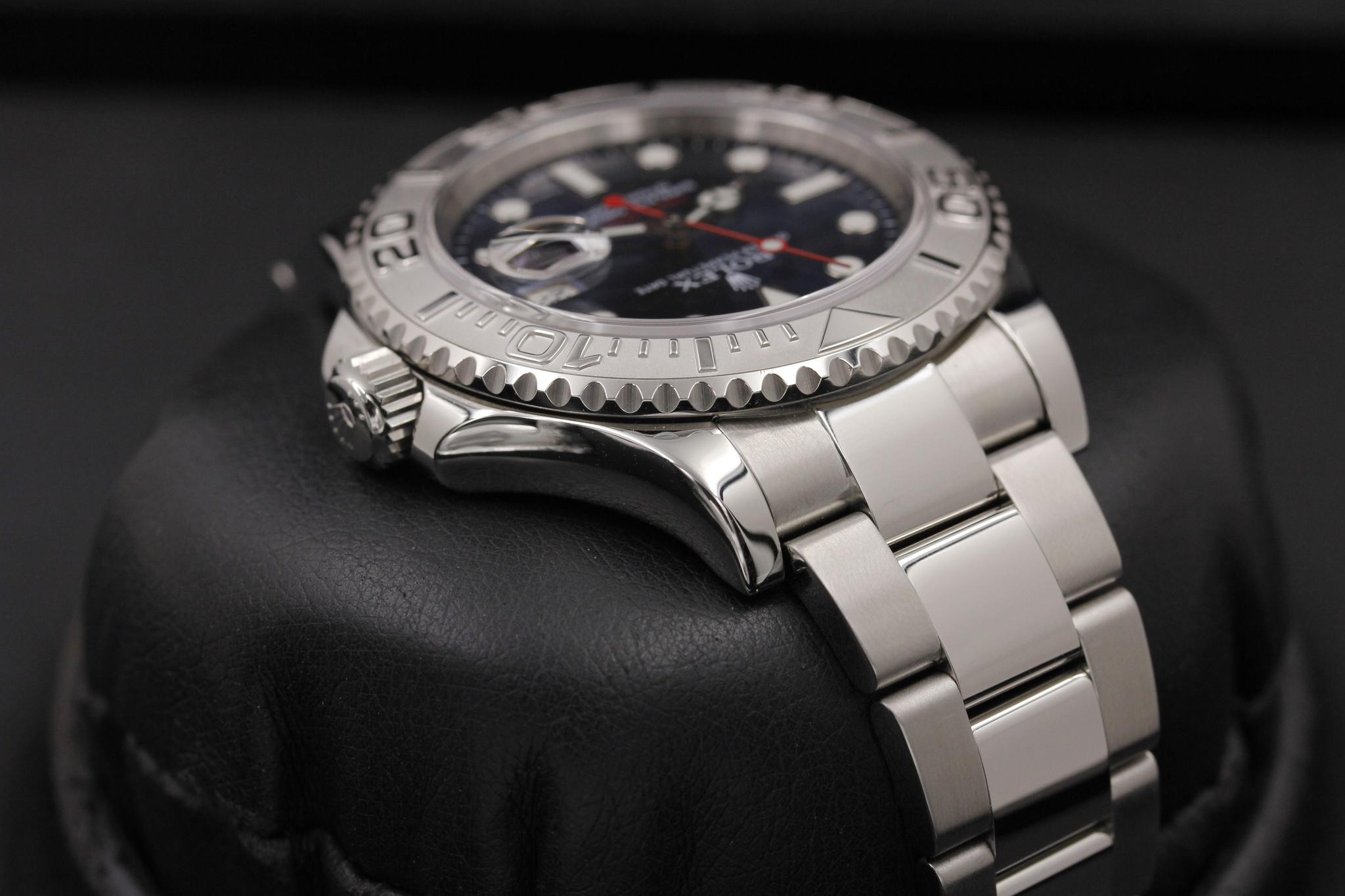 Watch Image 4