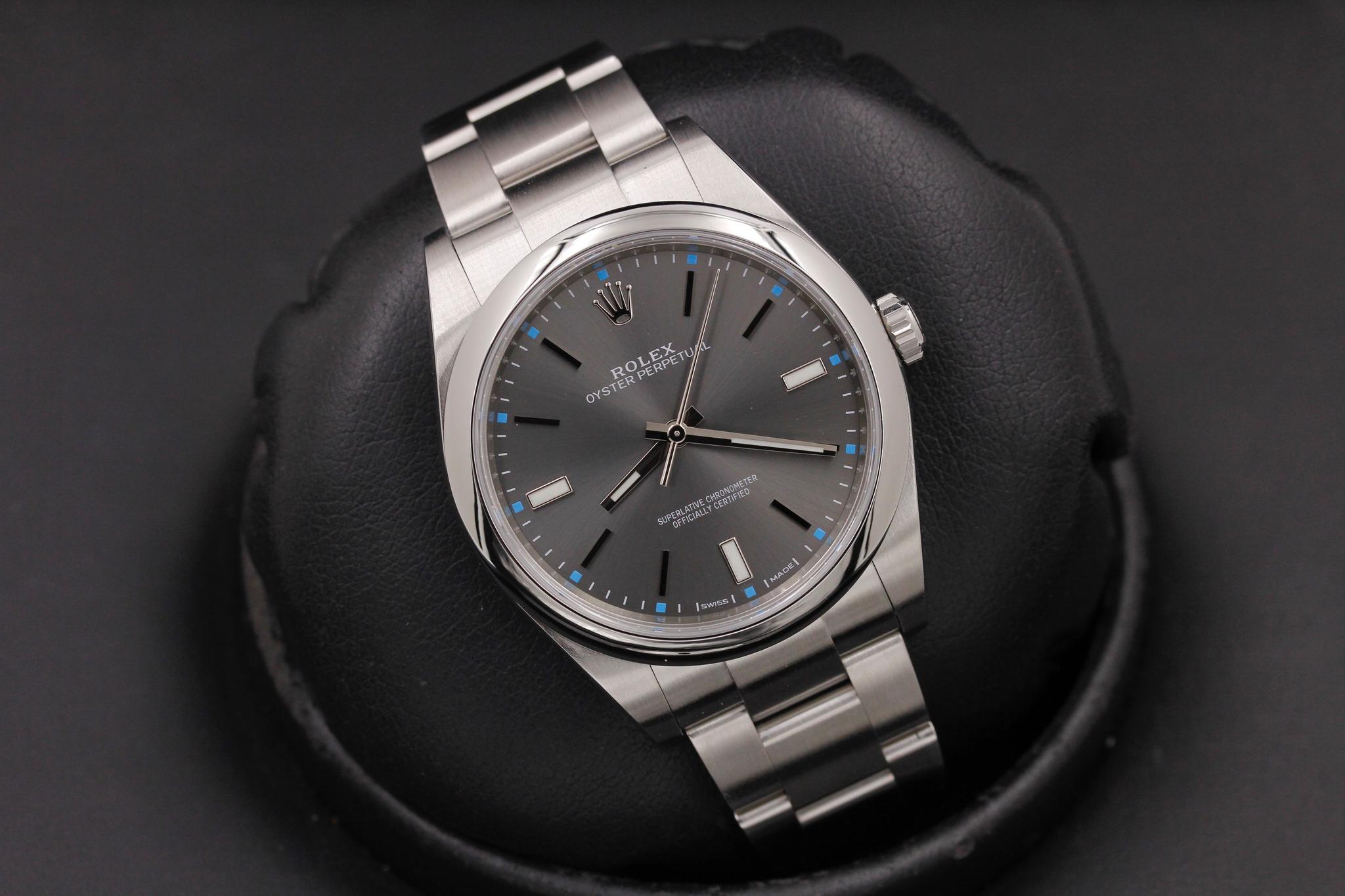 Watch Image 9