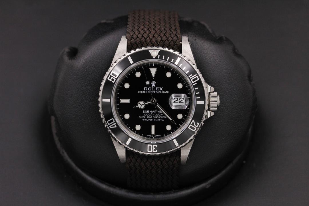 Rolex Submariner 16800