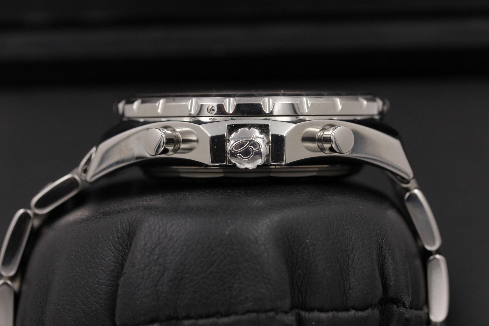 Watch Image 3