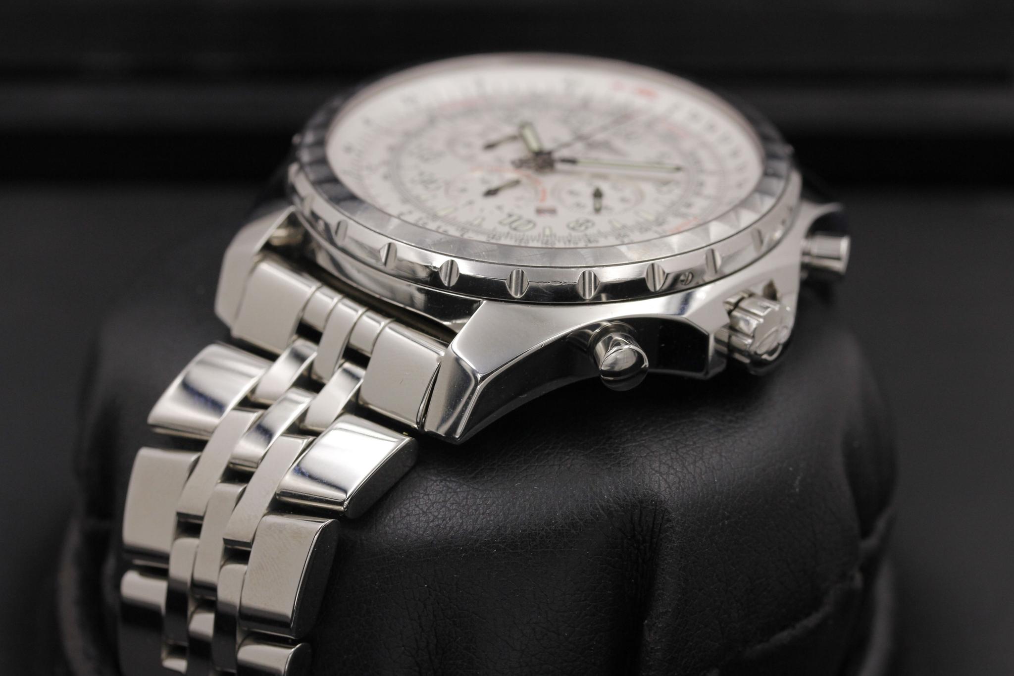 Watch Image 2