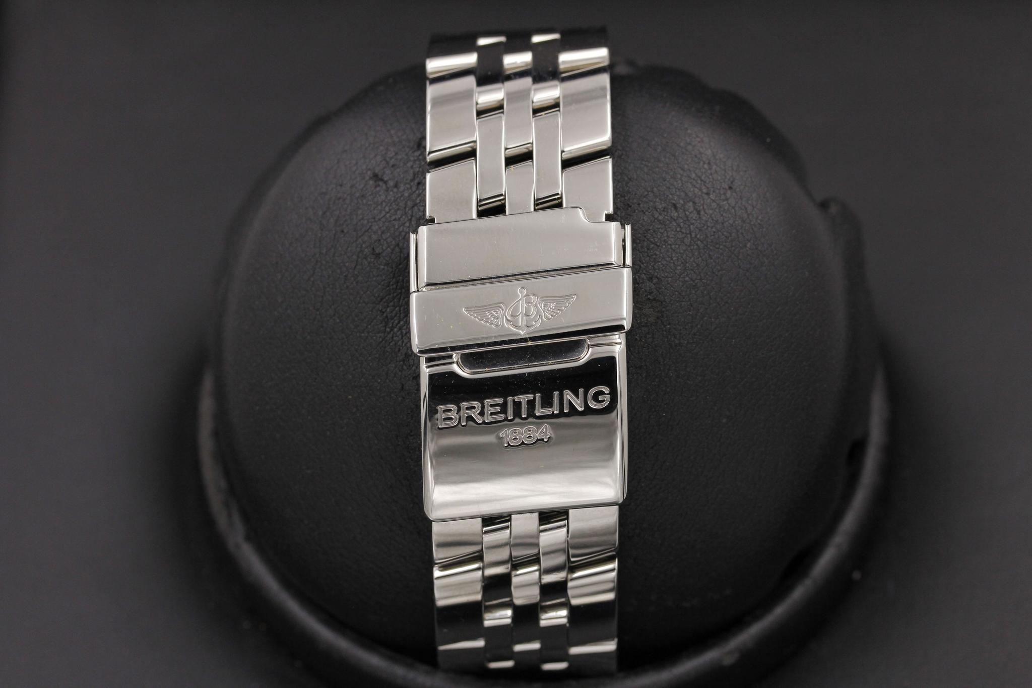 Watch Image 8