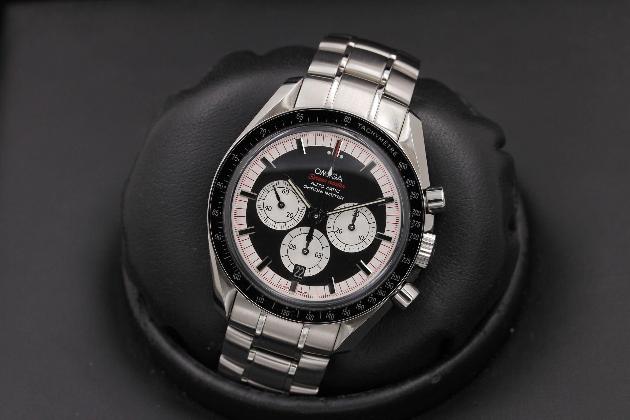 Watch Image 10