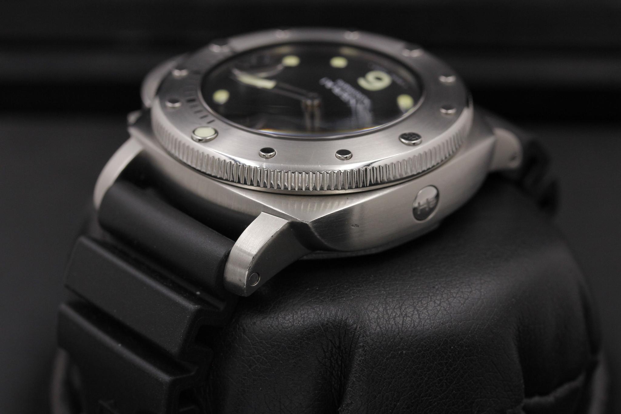 Watch Image 6