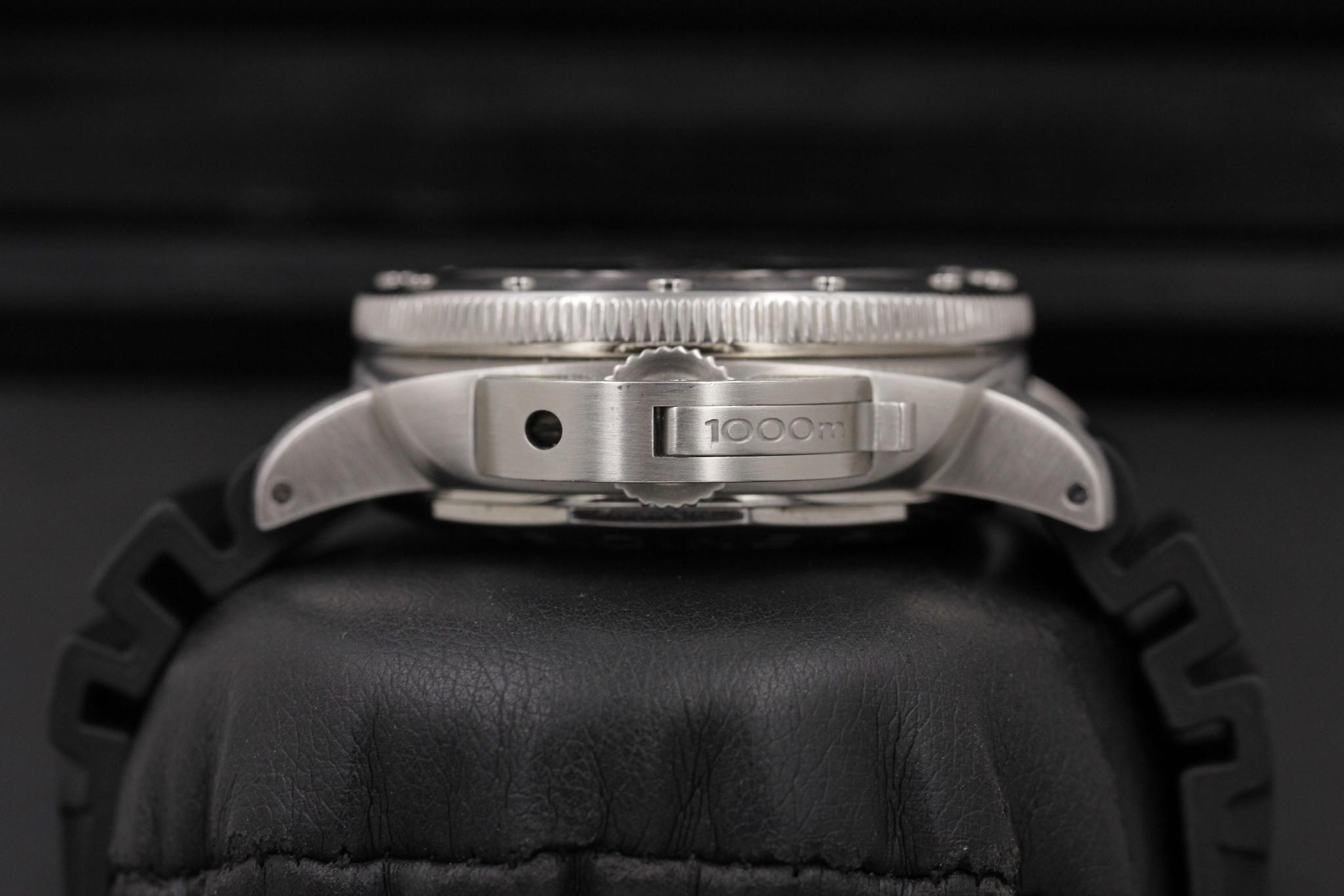 Watch Image 3