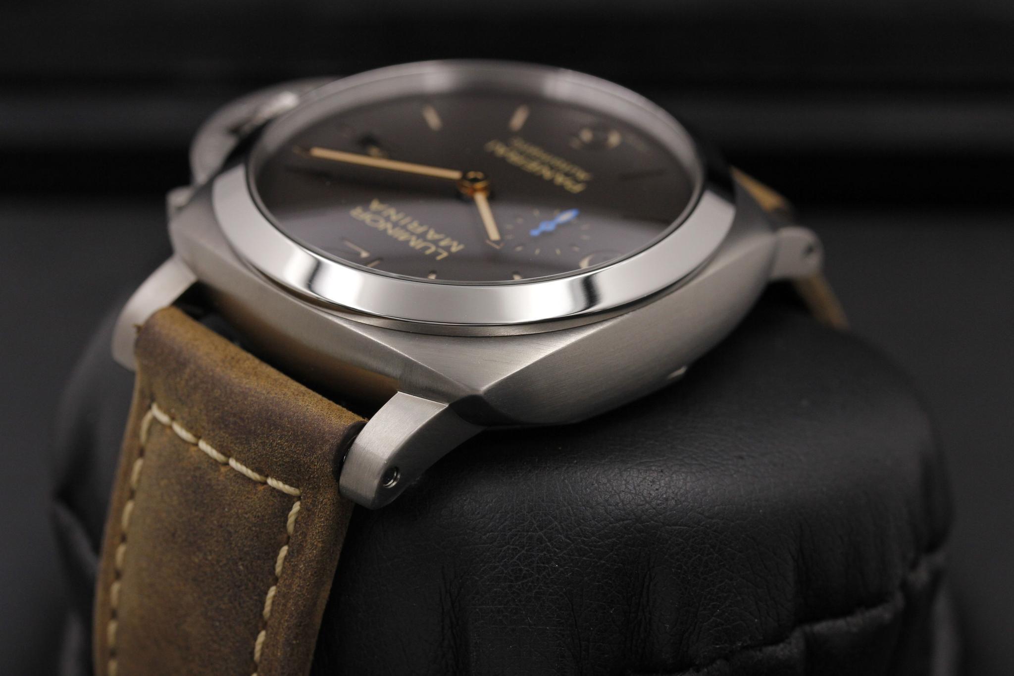 Watch Image 5