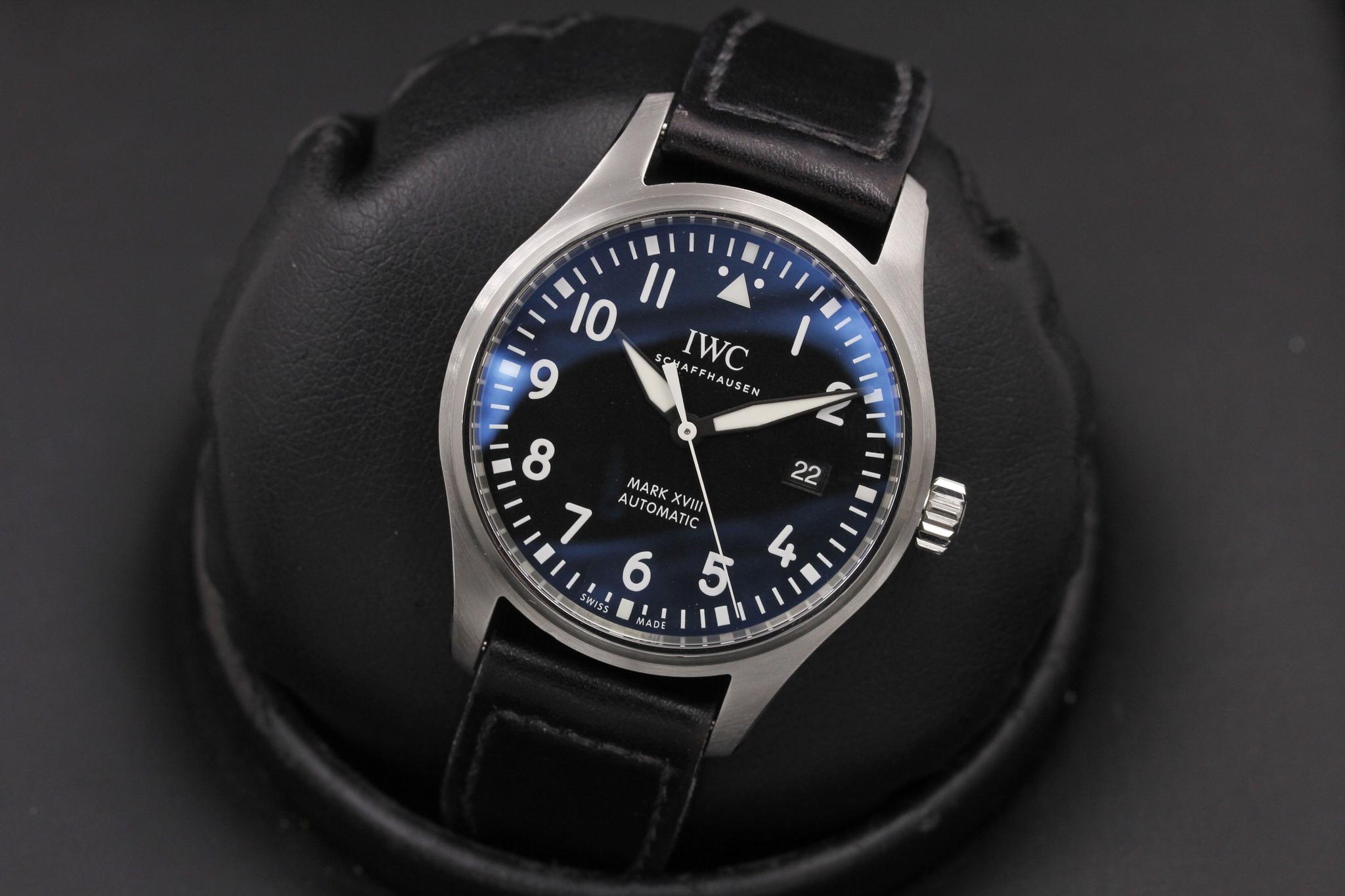 Watch Image 10