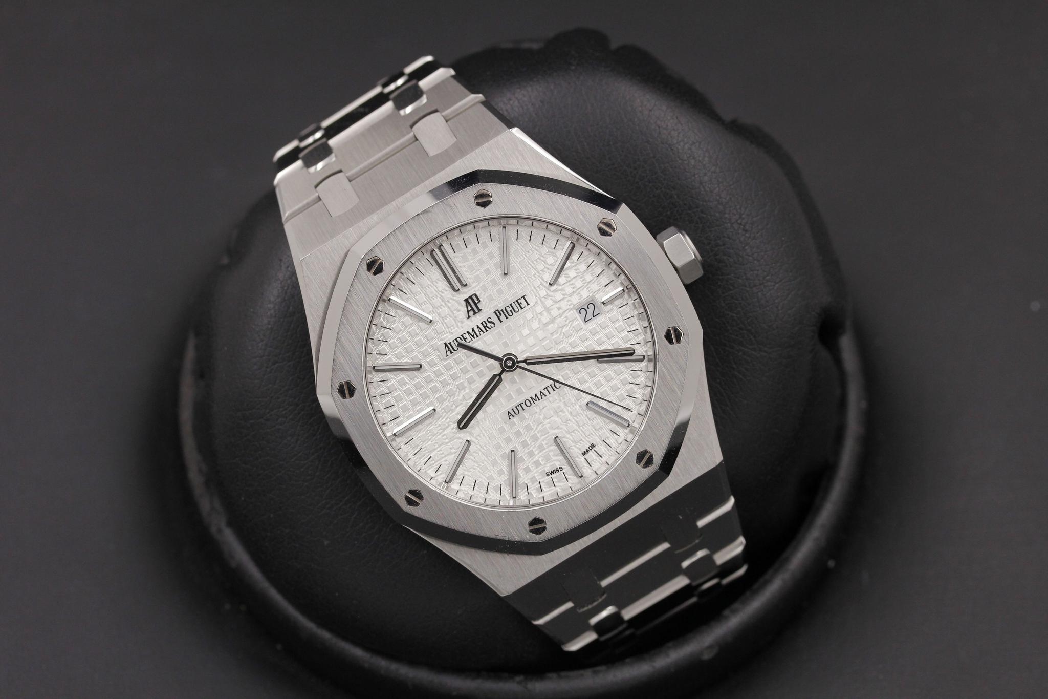 Watch Image 9