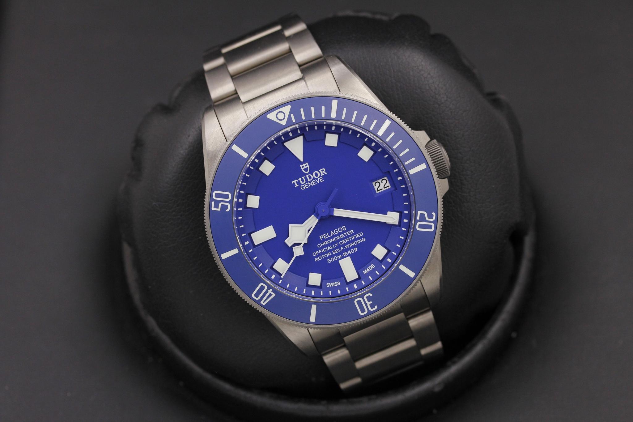 Watch Image 9