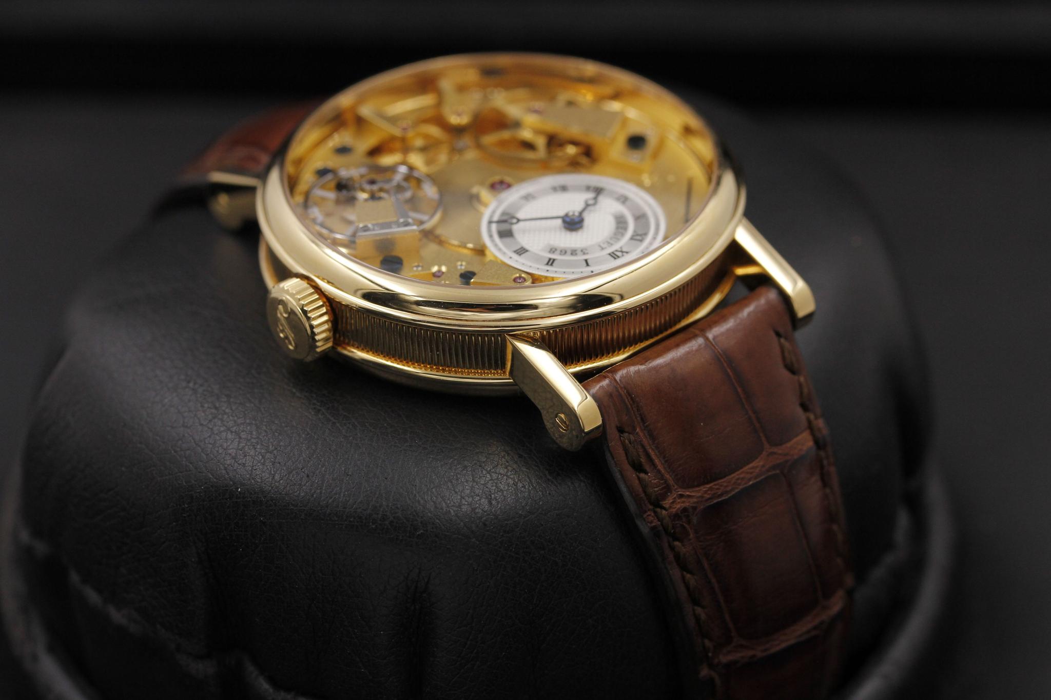 Watch Image 4