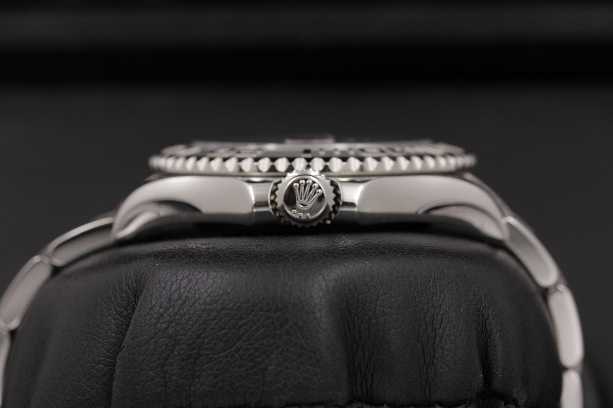 Watch Image 3