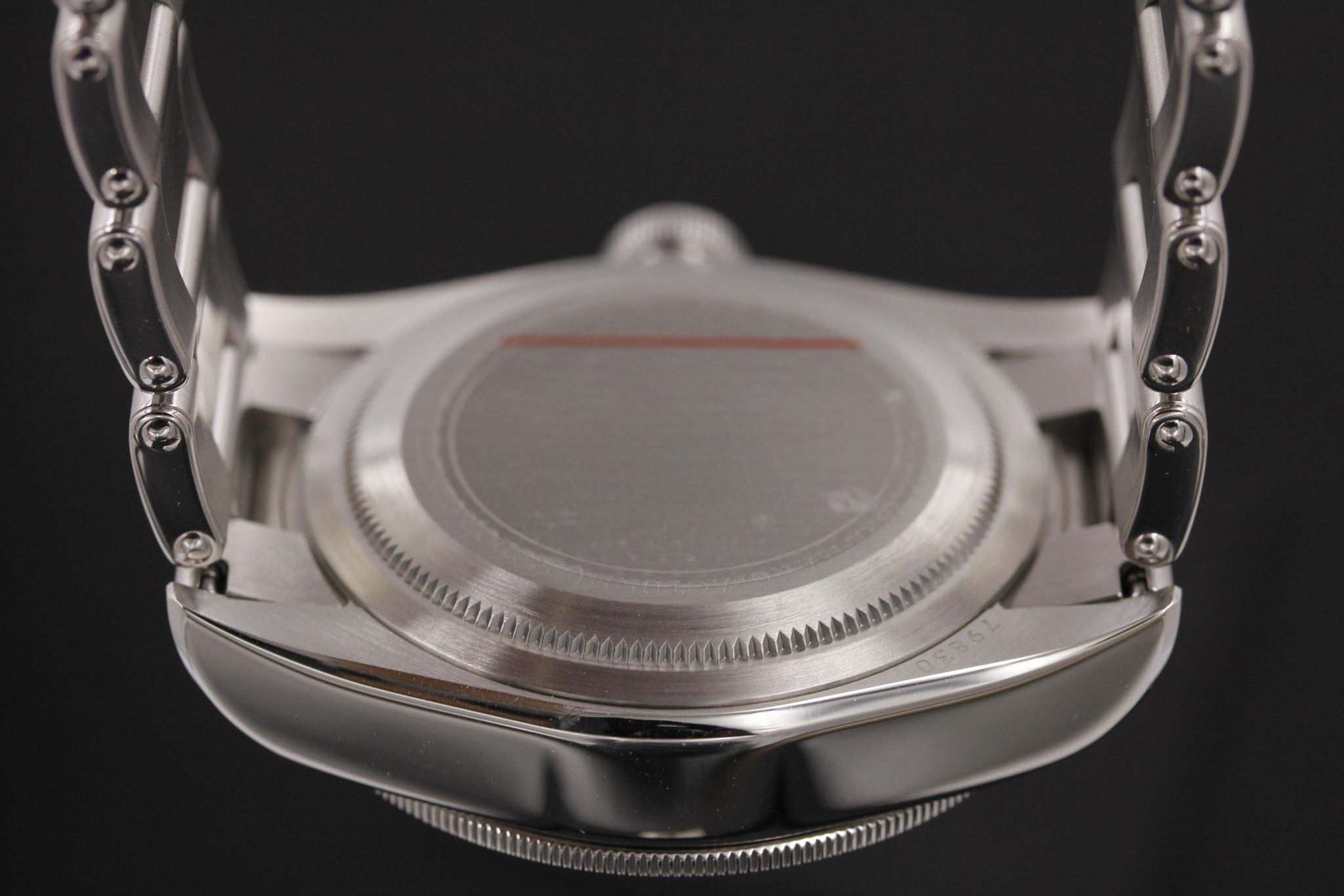 Watch Image 7