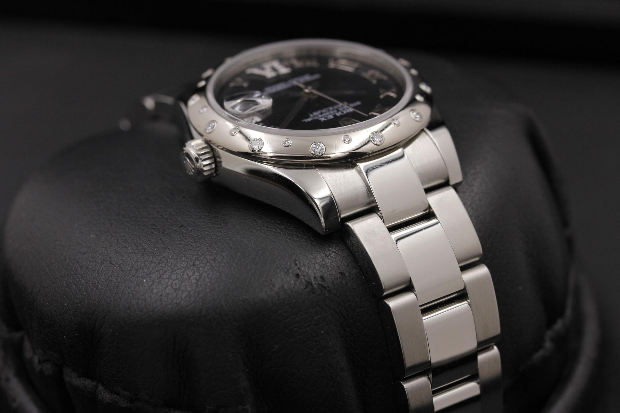 Watch Image 4