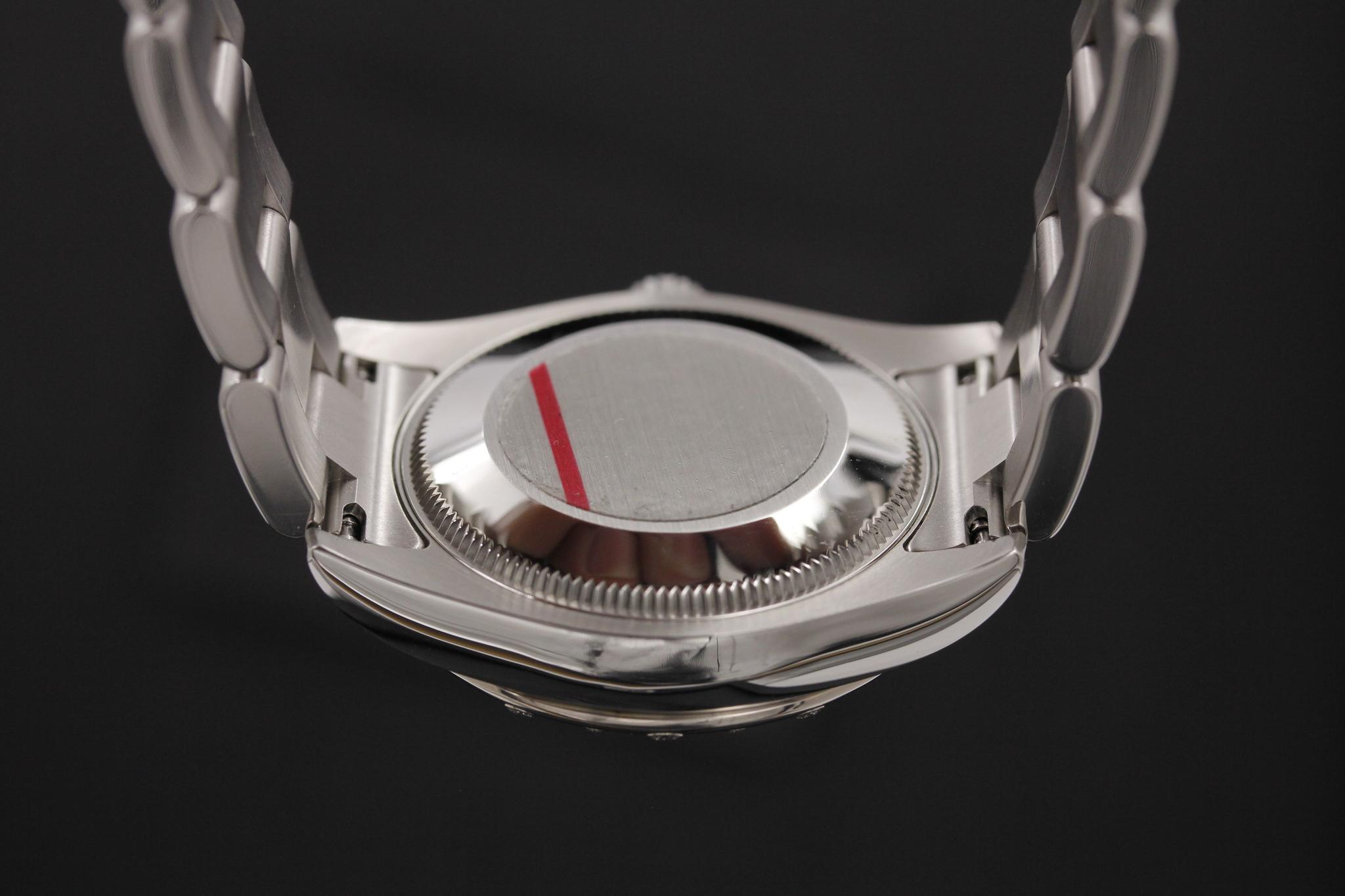 Watch Image 7