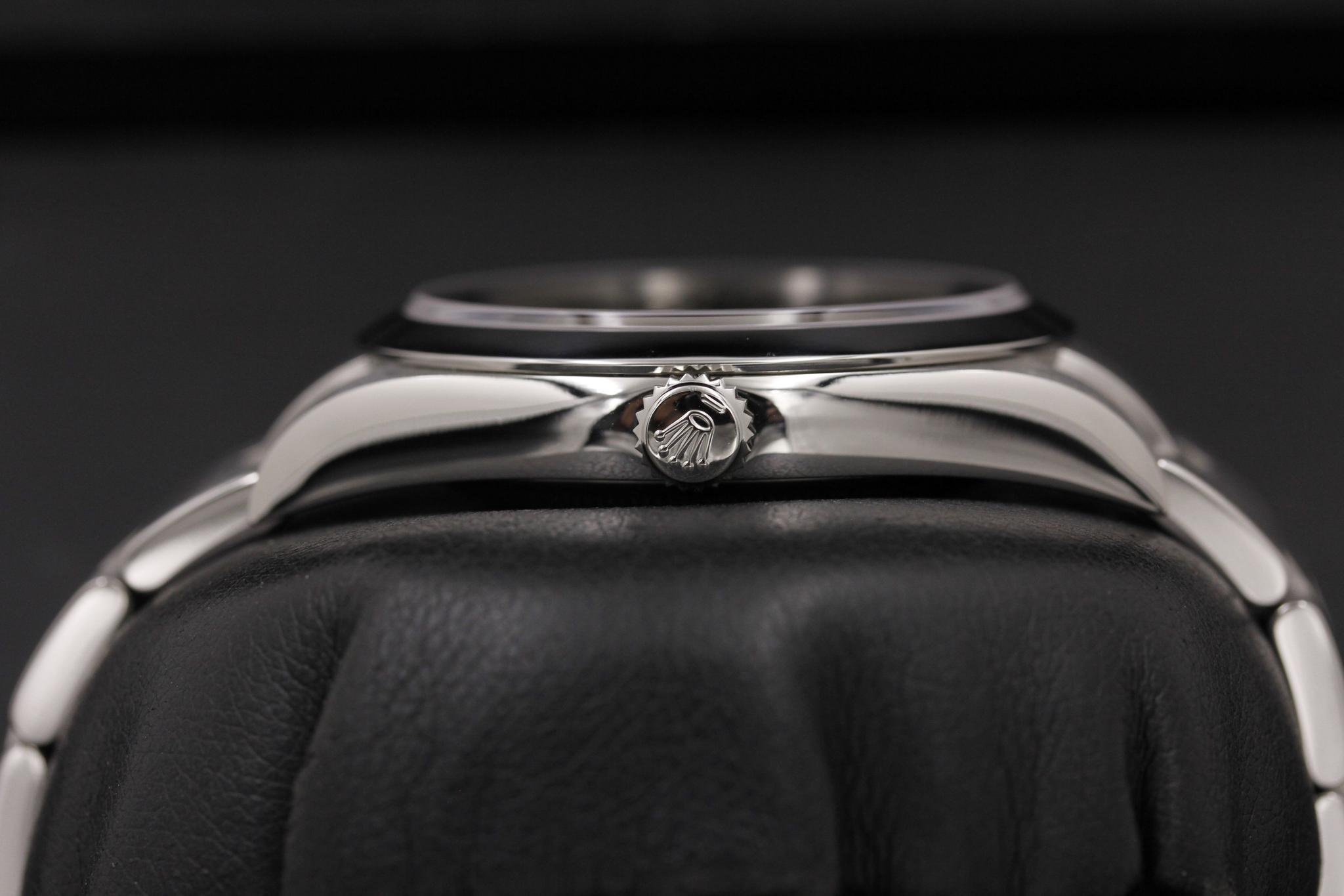 Watch Image 3