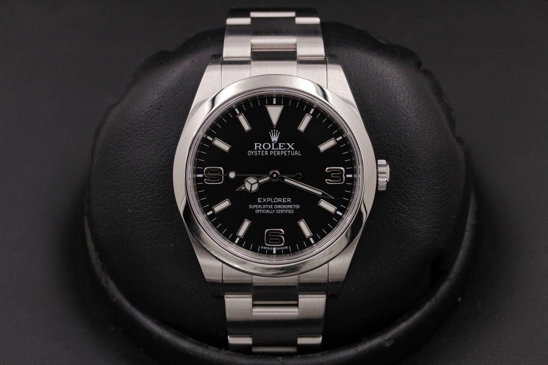 Rolex Explorer I 214270