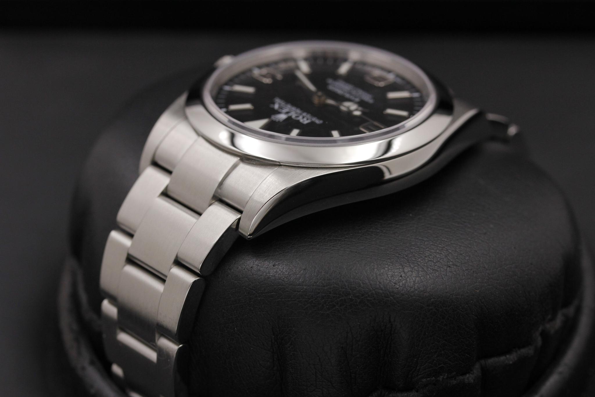 Watch Image 5