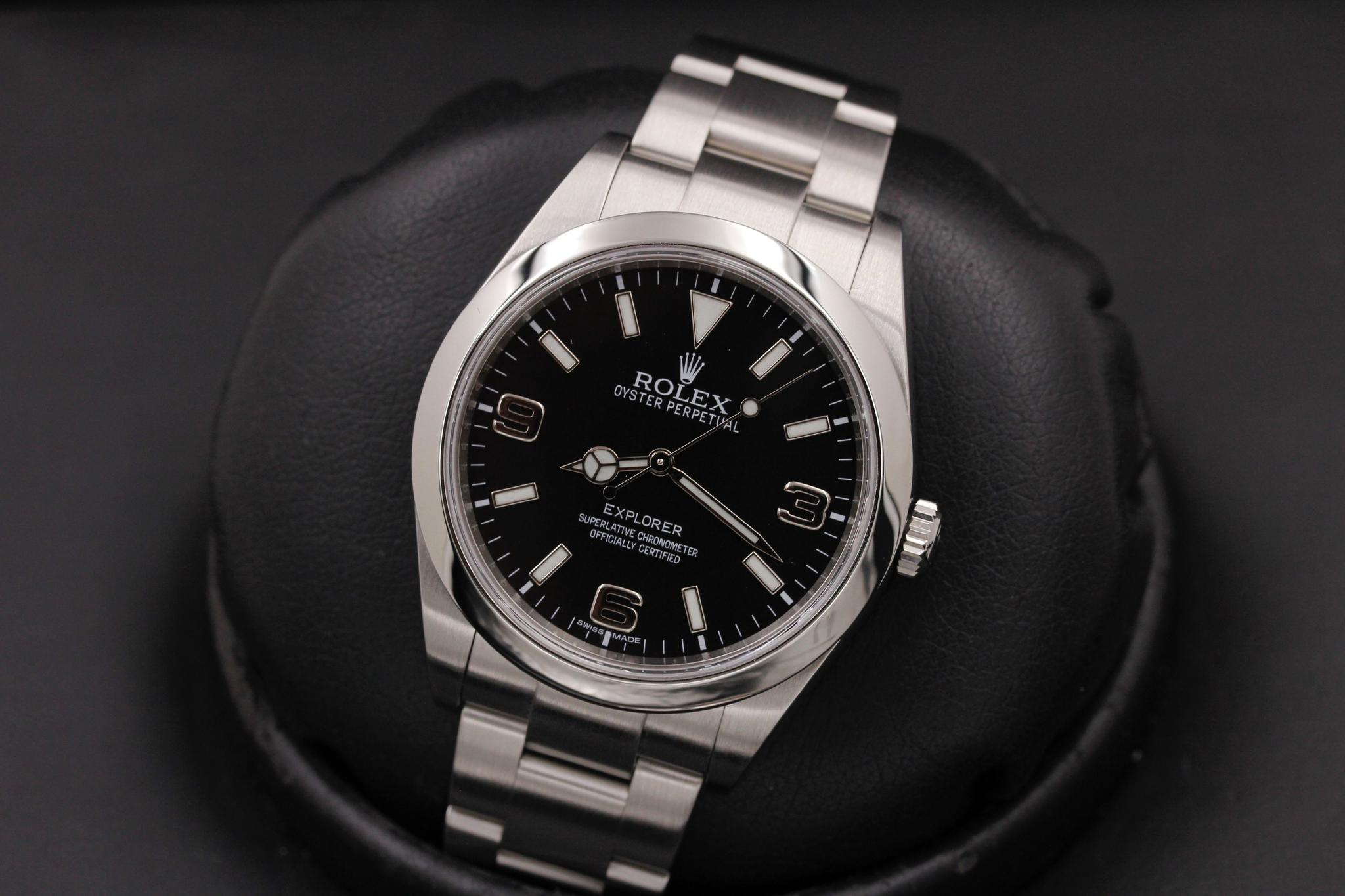 Watch Image 10