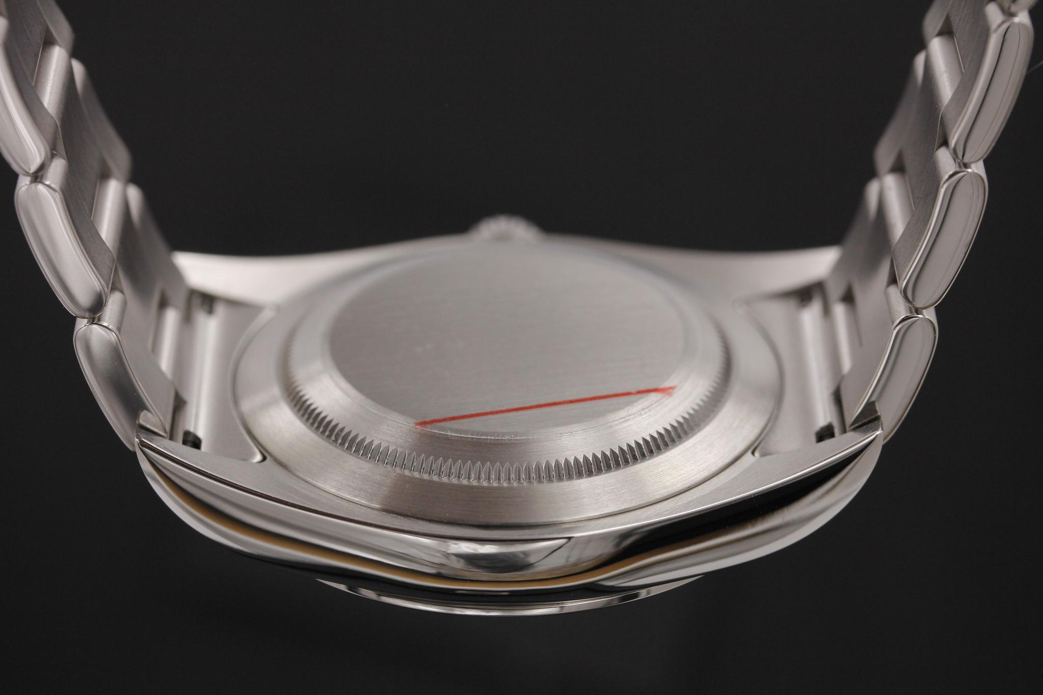 Watch Image 7
