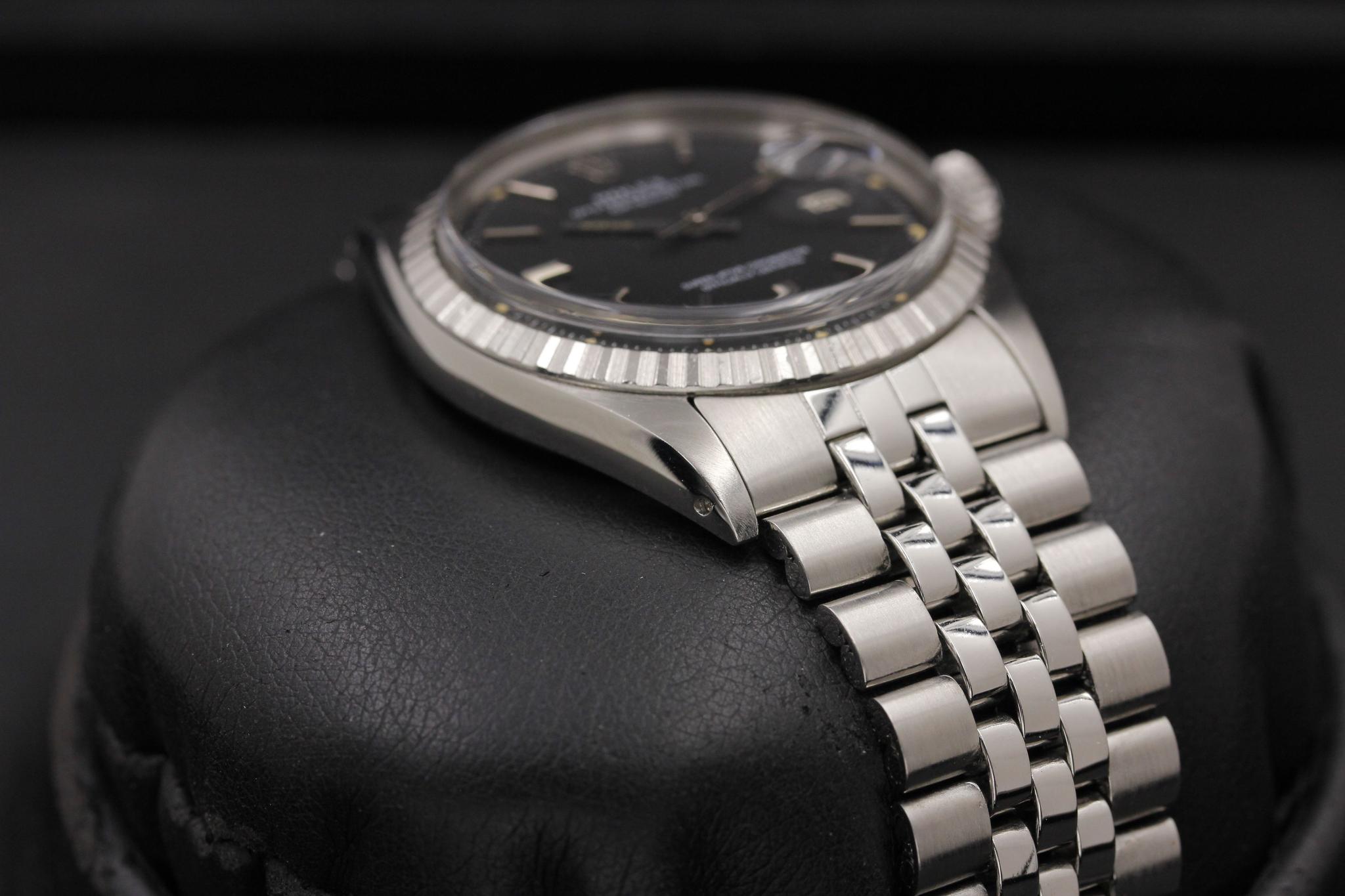 Watch Image 7