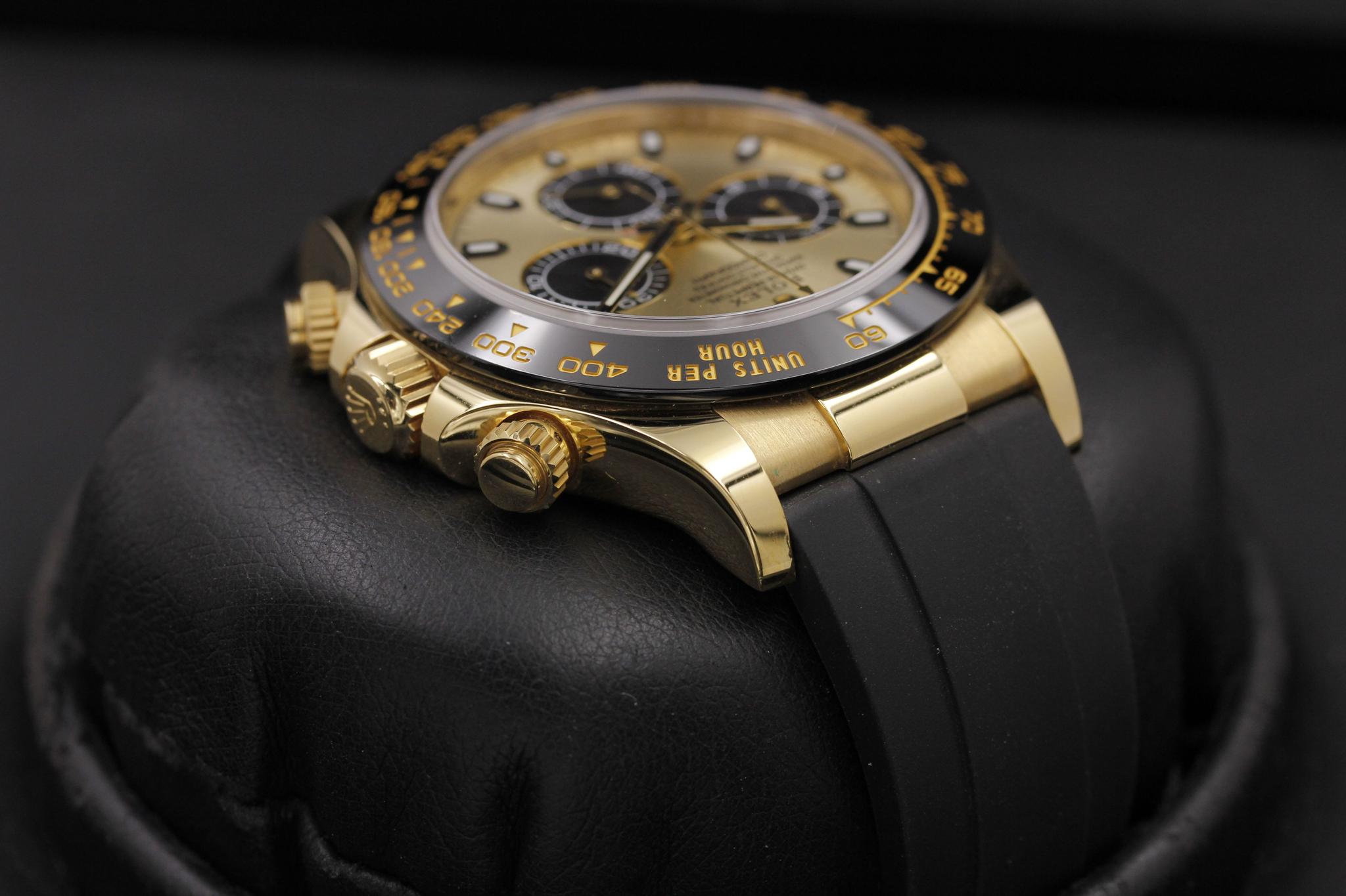 Watch Image 4
