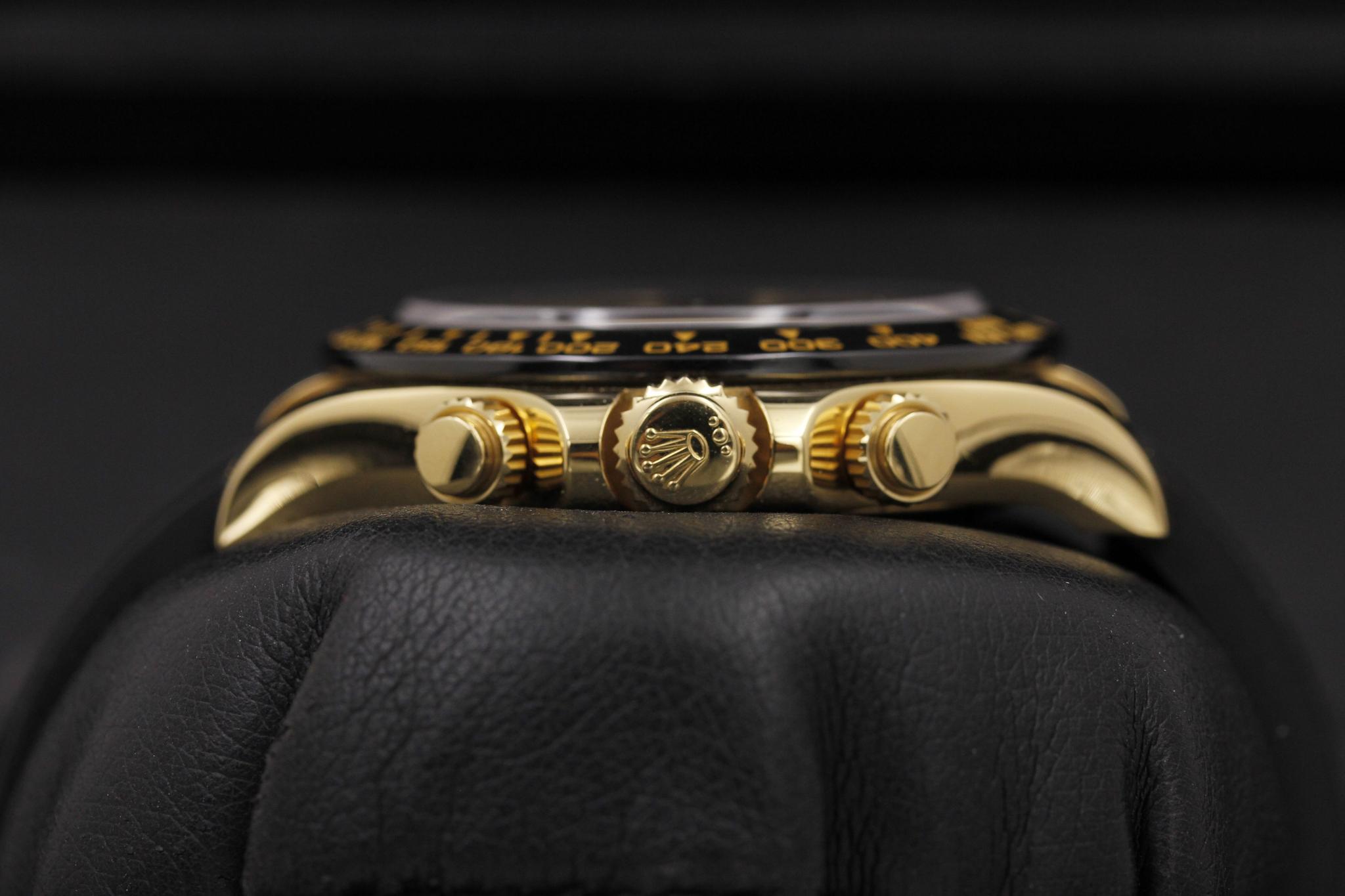 Watch Image 3