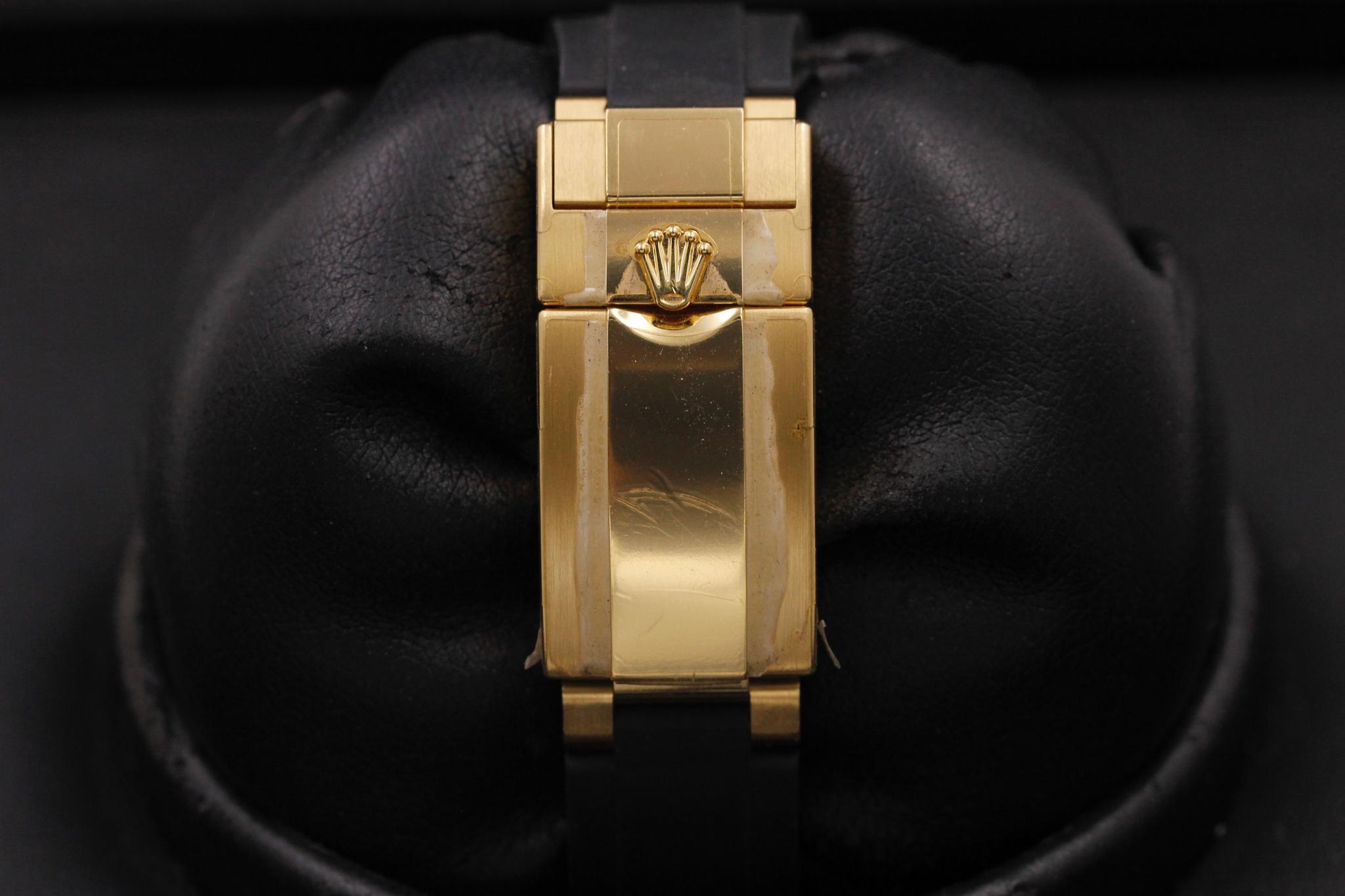 Watch Image 8
