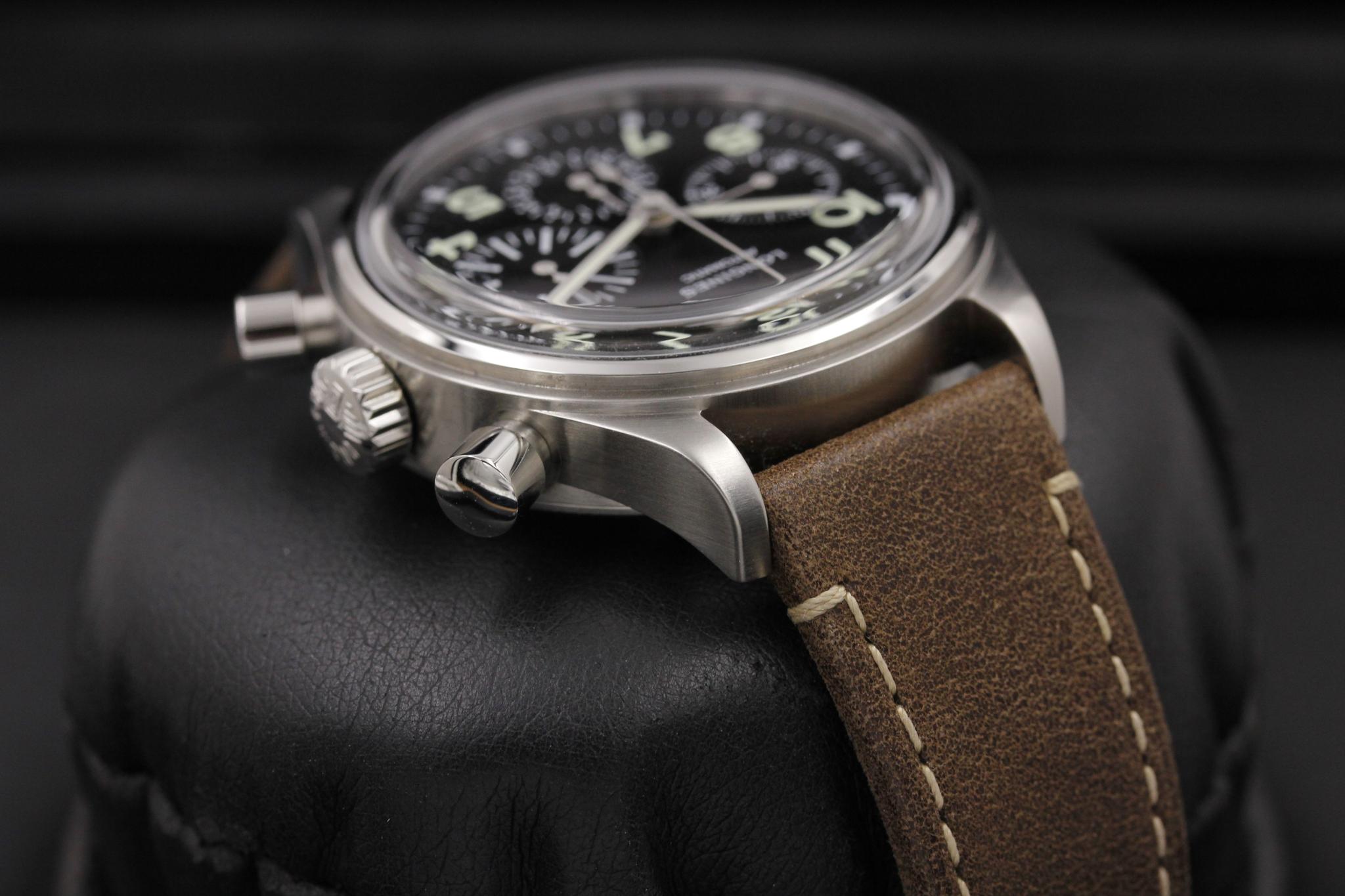 Watch Image 4