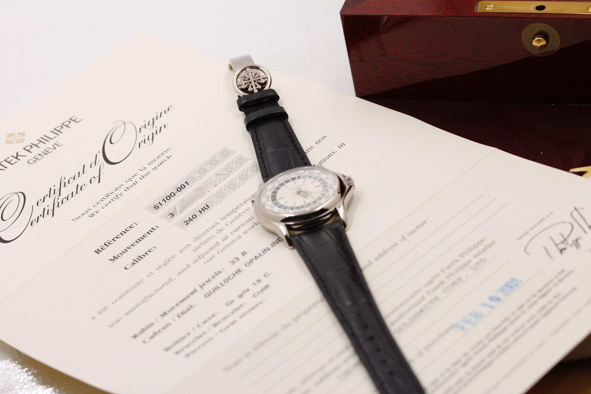 Watch Image 12