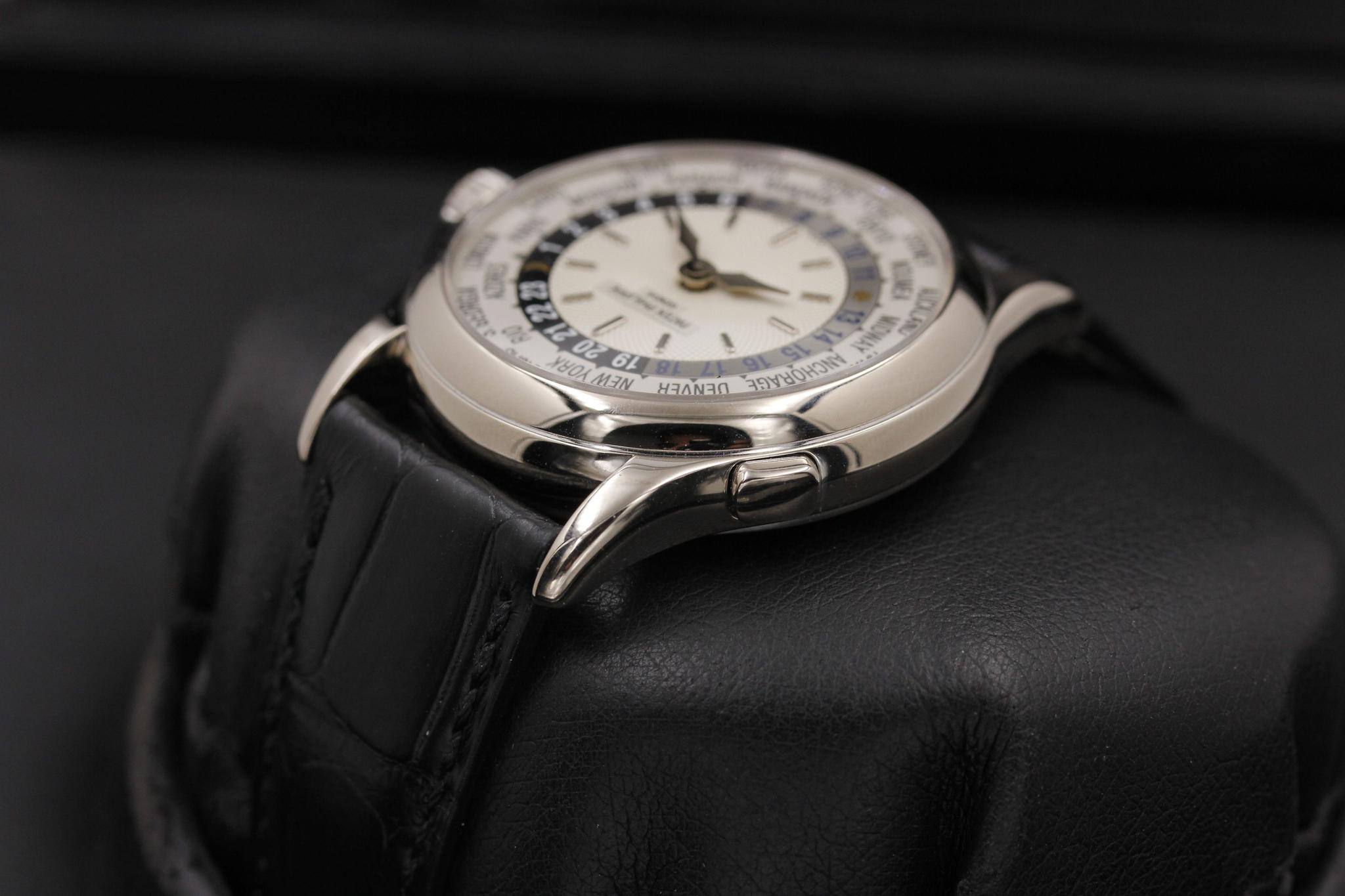 Watch Image 6