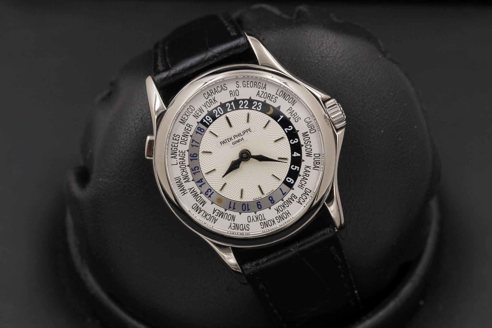 Watch Image 10