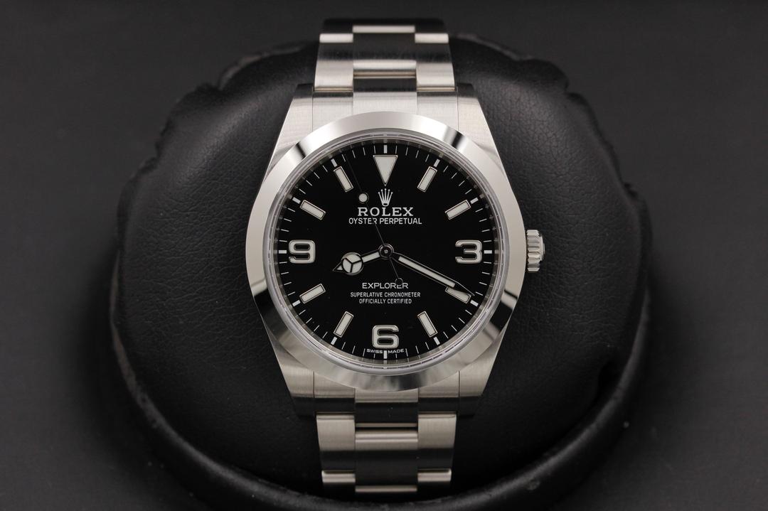 Rolex Explorer I 214270