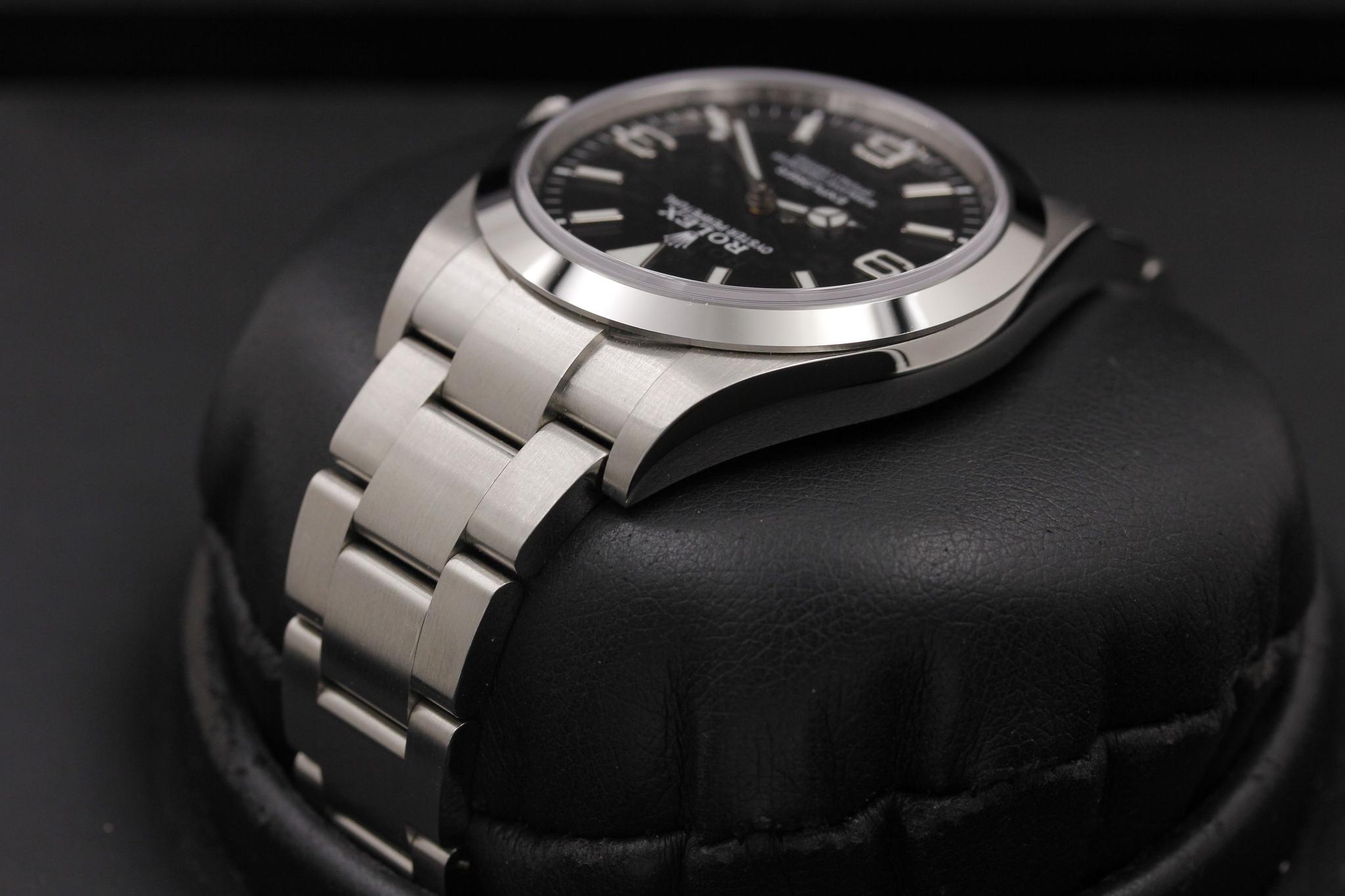 Watch Image 5