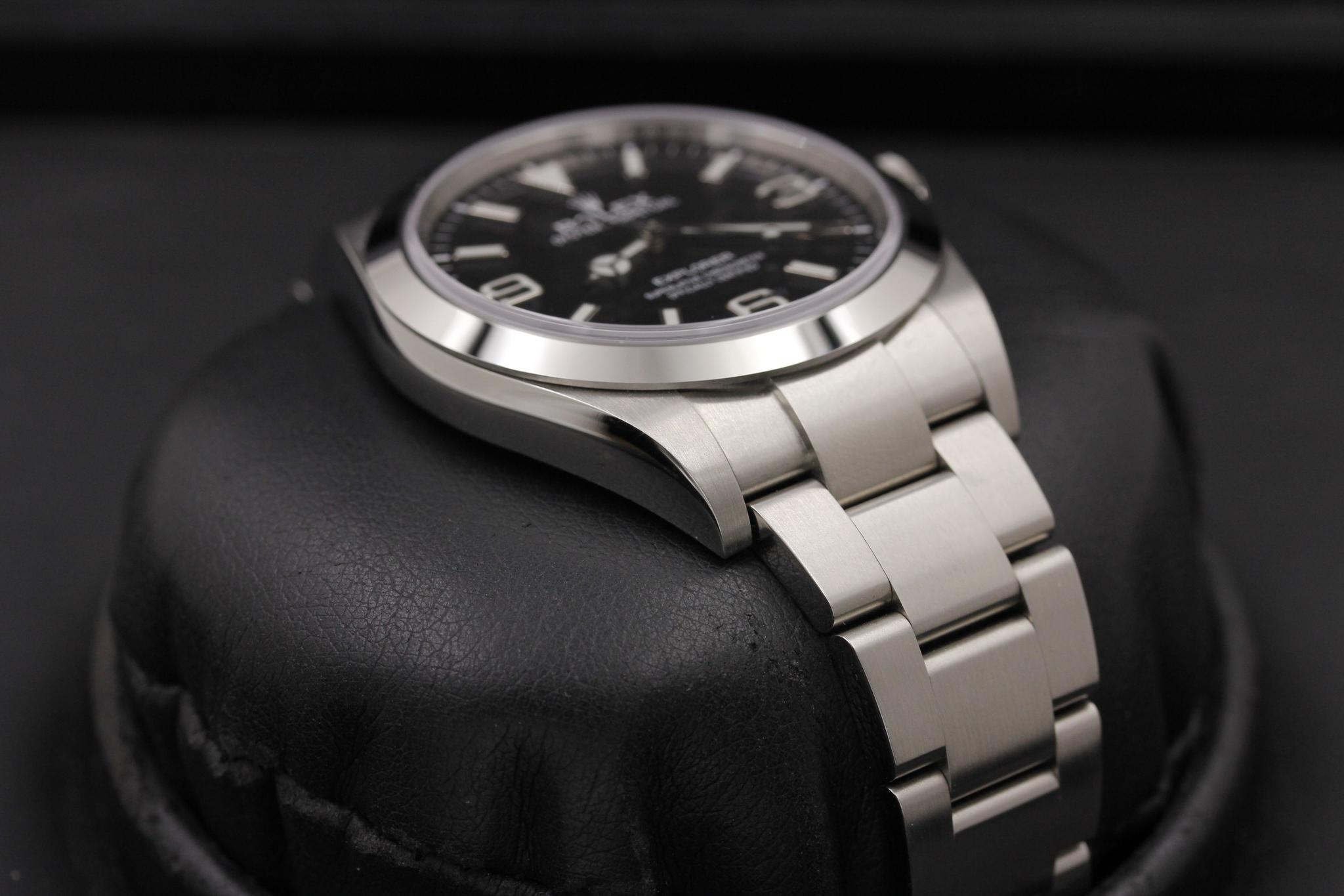 Watch Image 6