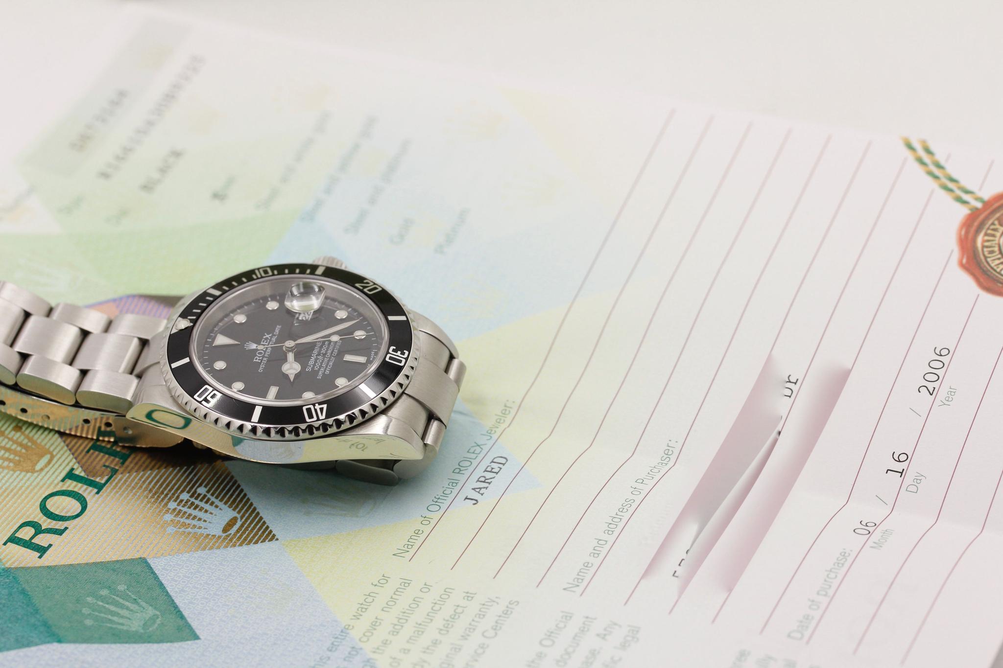 Watch Image 11
