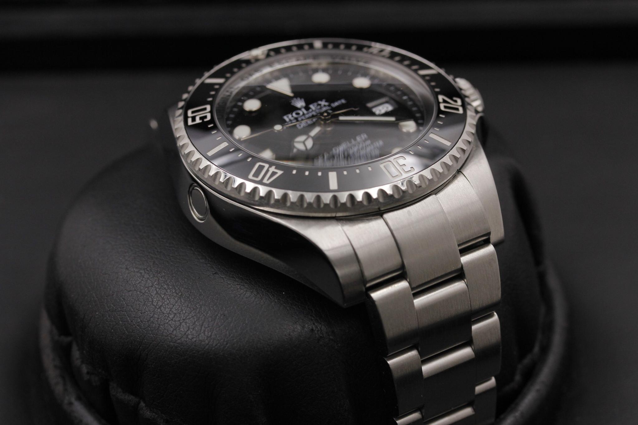 Watch Image 6