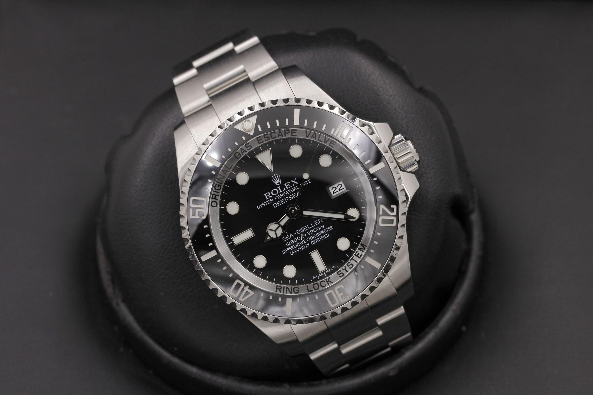 Watch Image 10