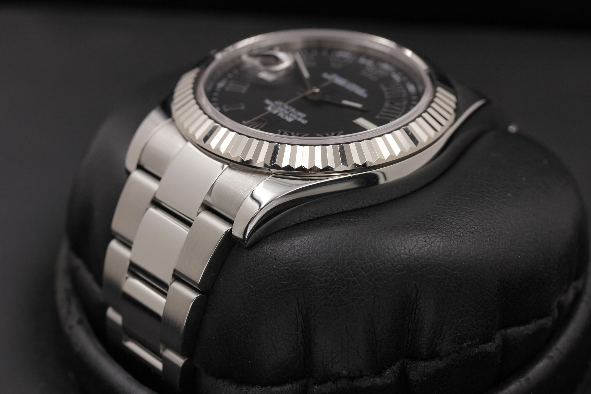 Watch Image 5