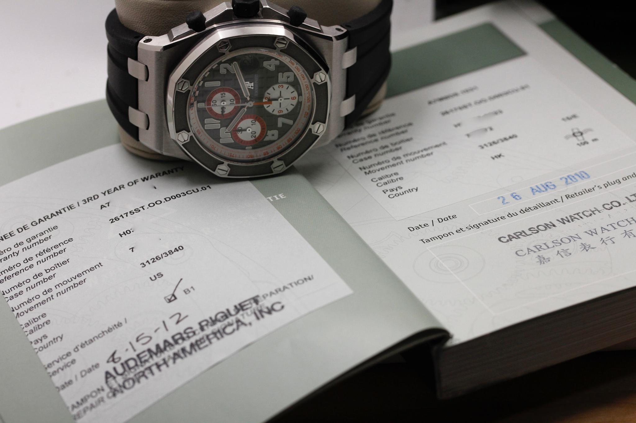Watch Image 11