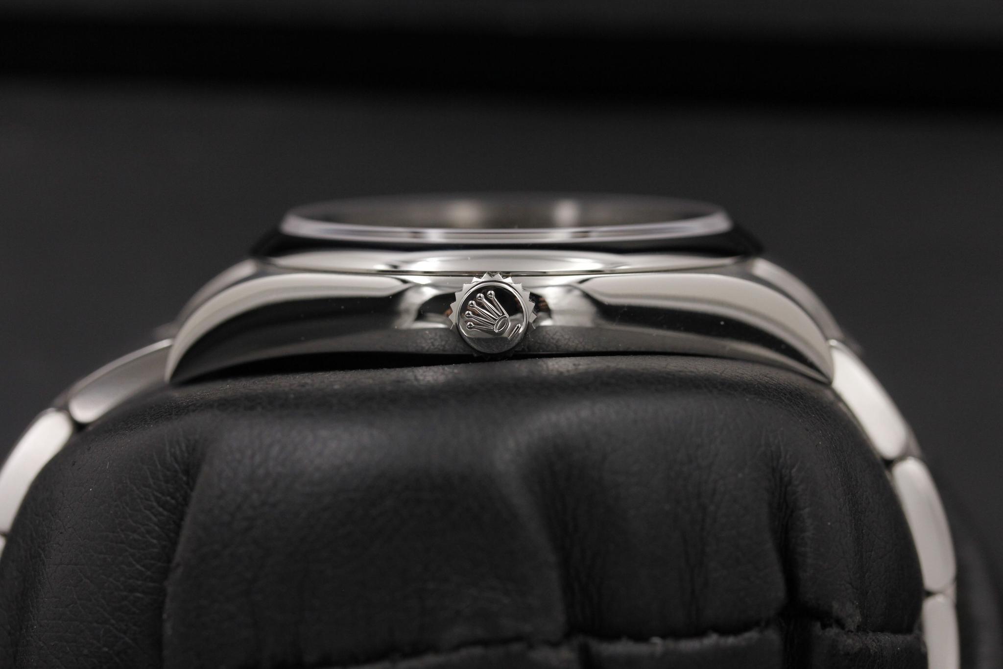 Watch Image 3