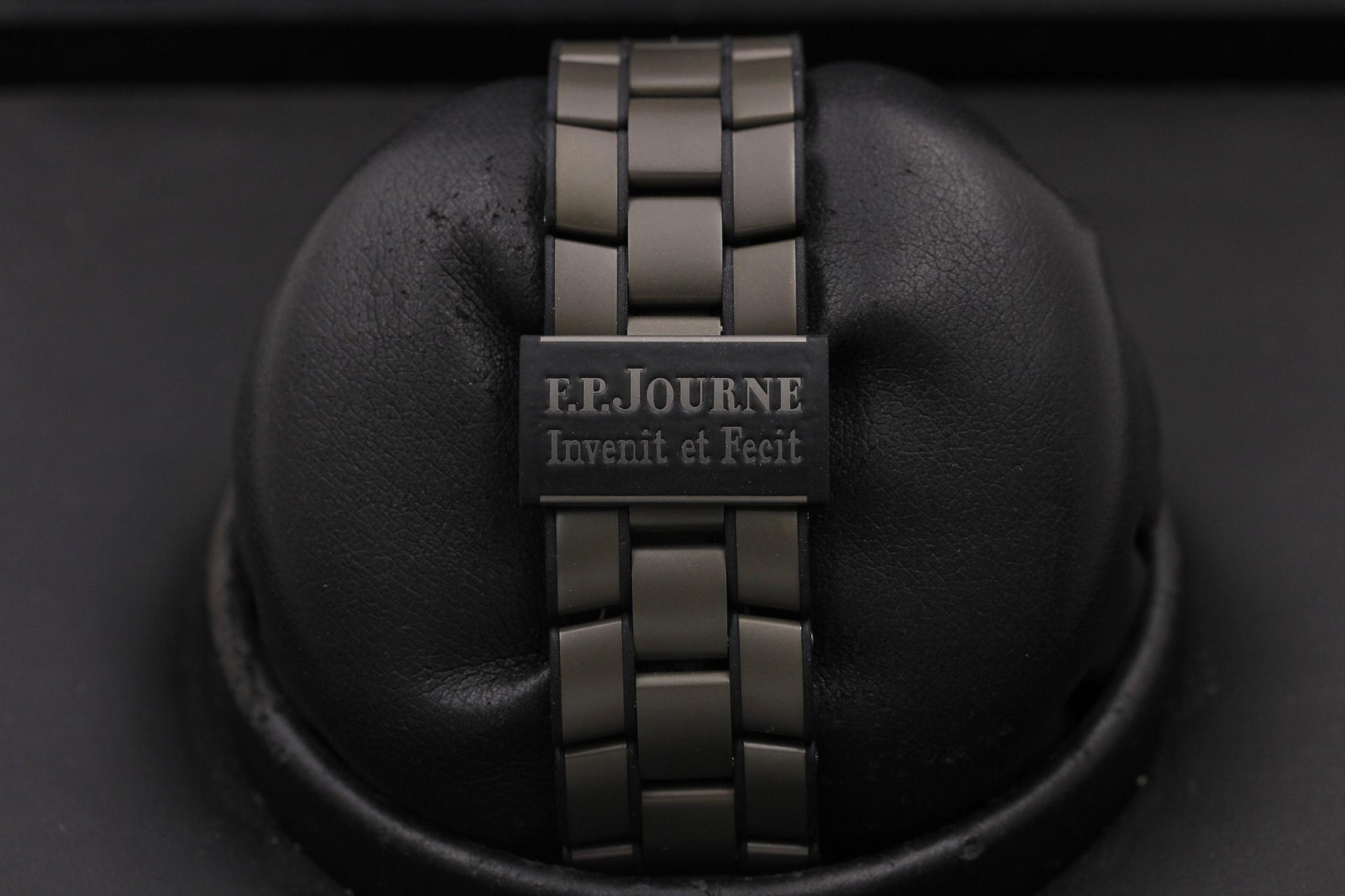 Watch Image 8