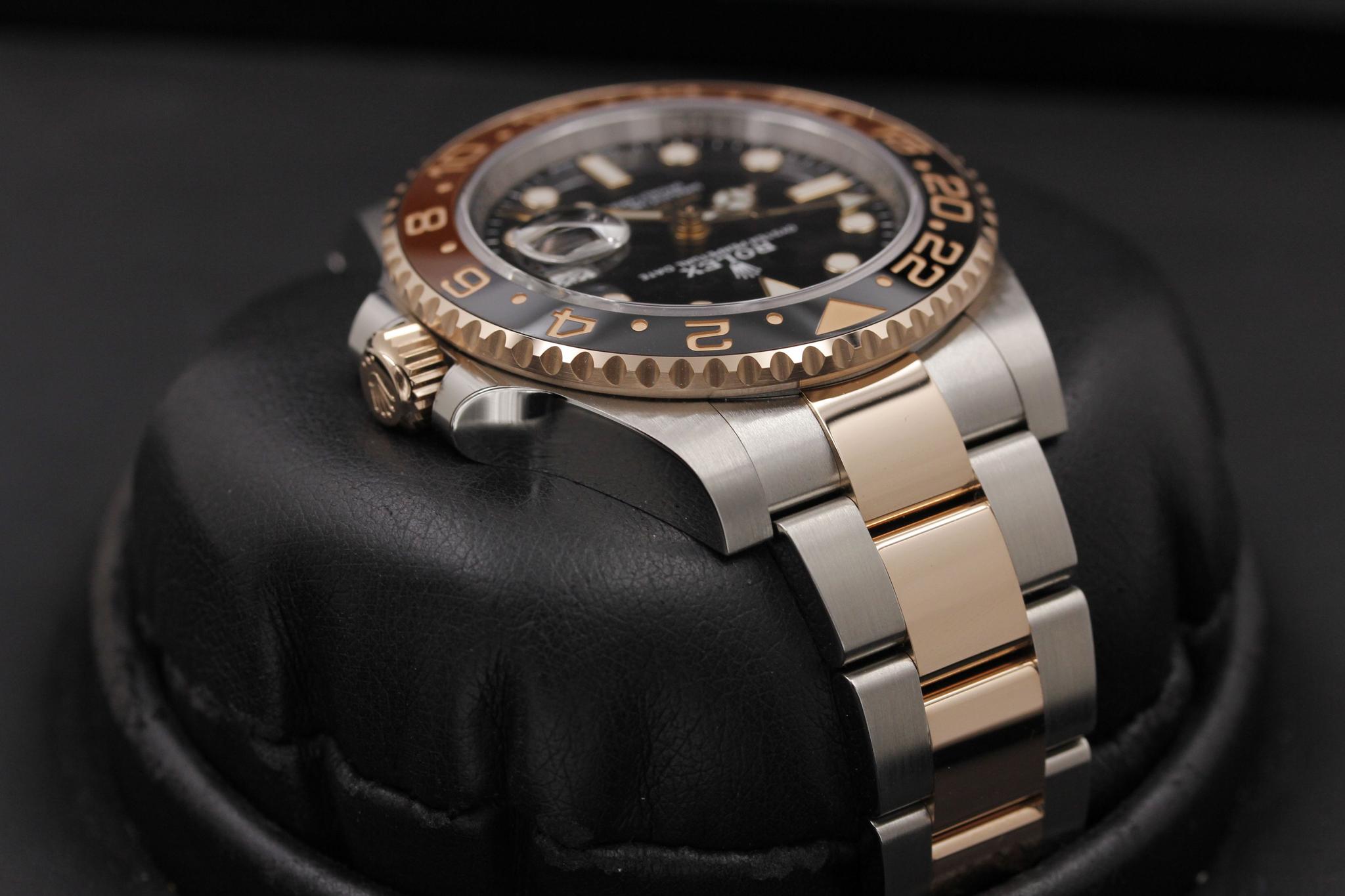 Watch Image 4