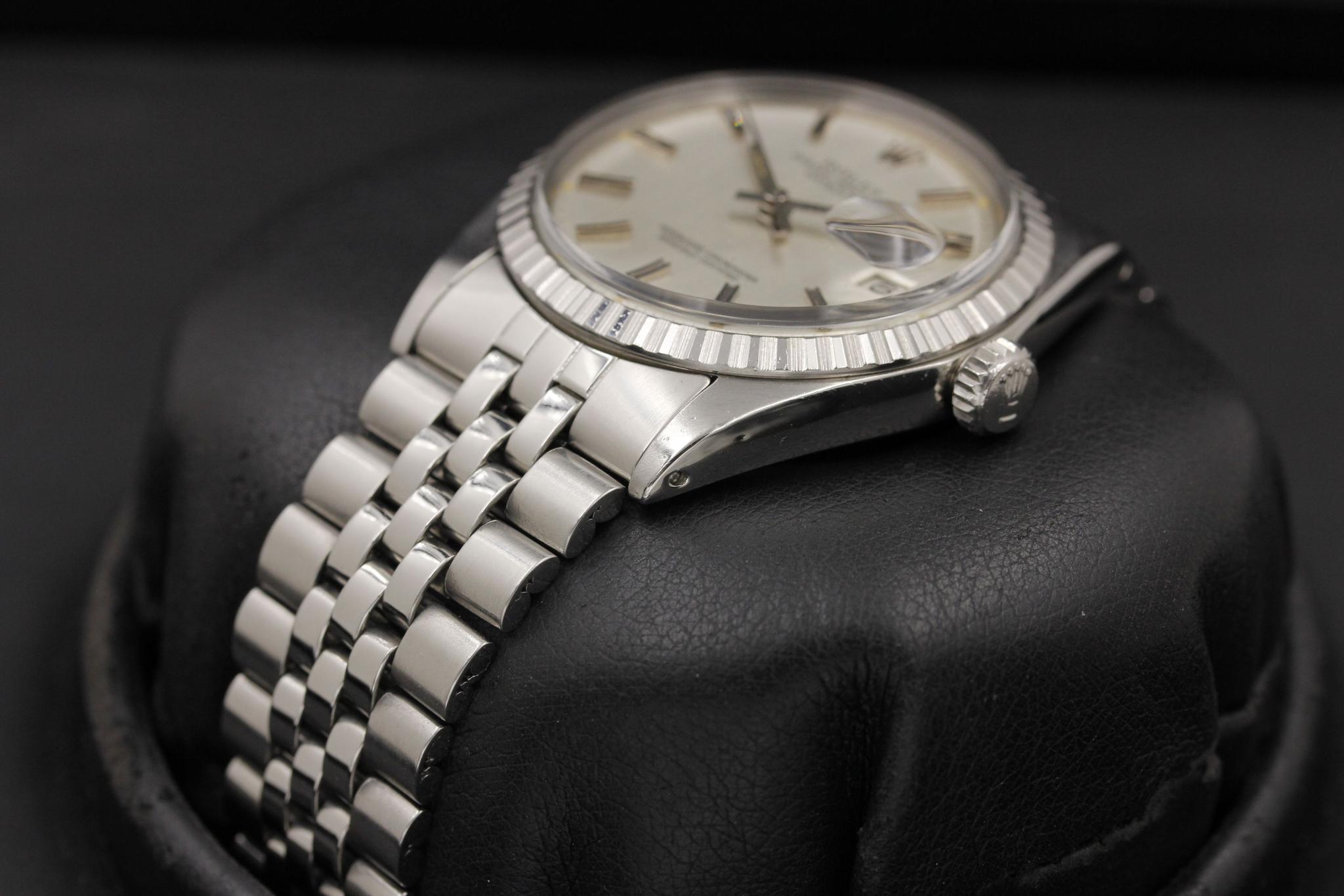 Watch Image 3