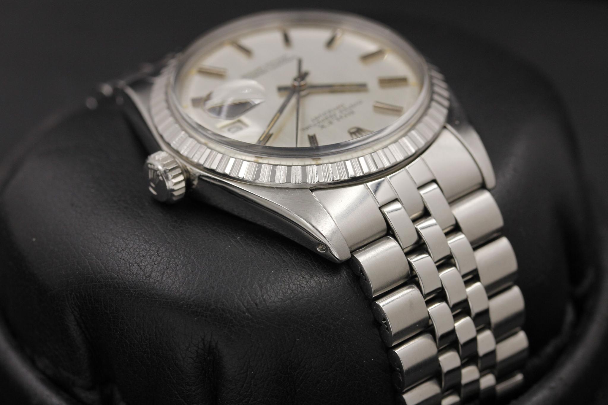 Watch Image 5