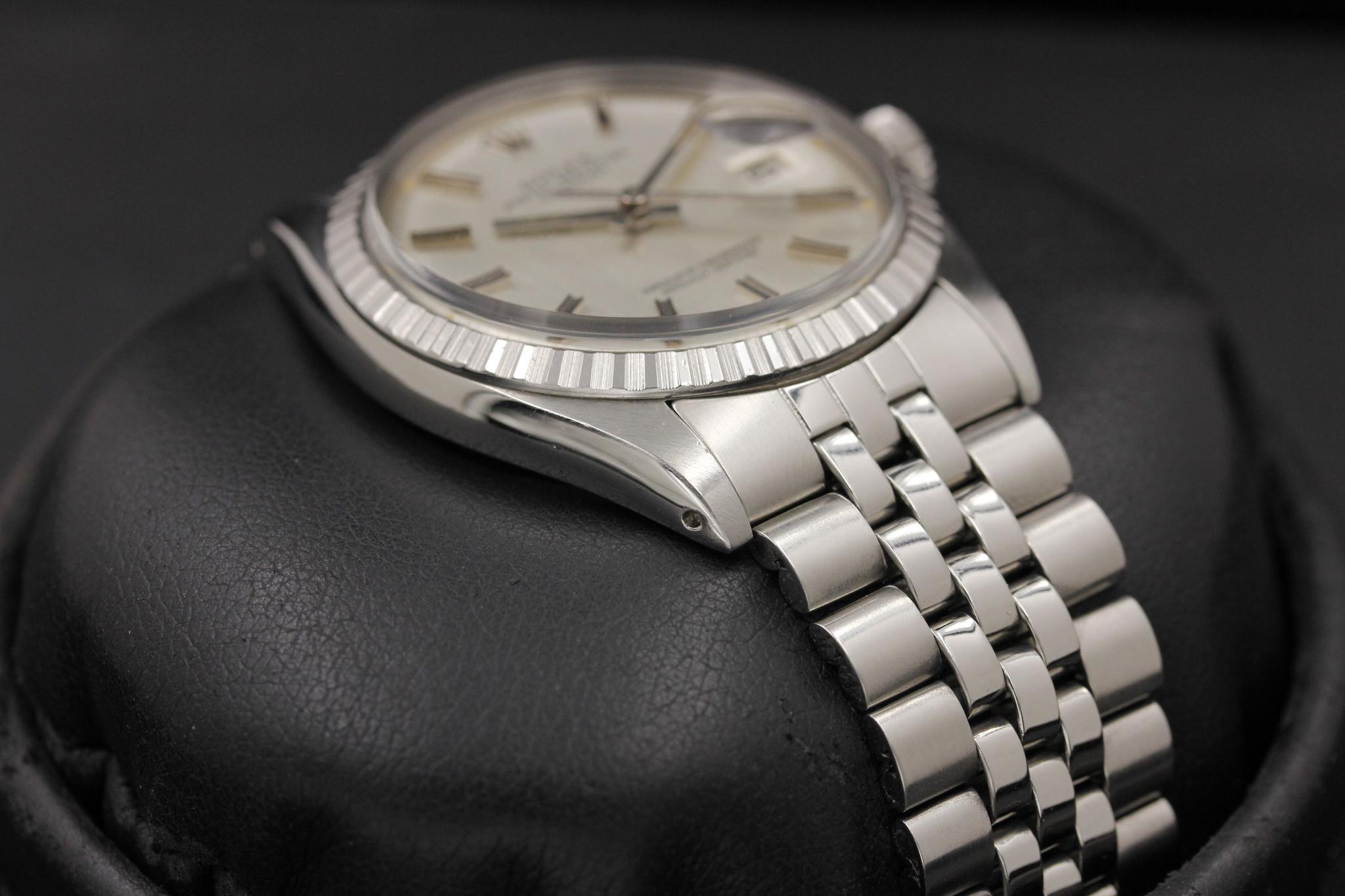 Watch Image 7