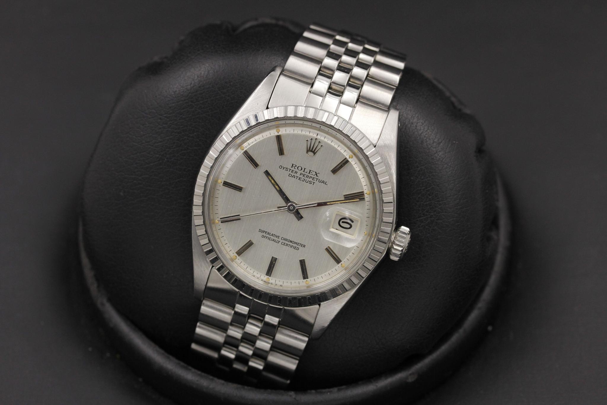 Watch Image 13
