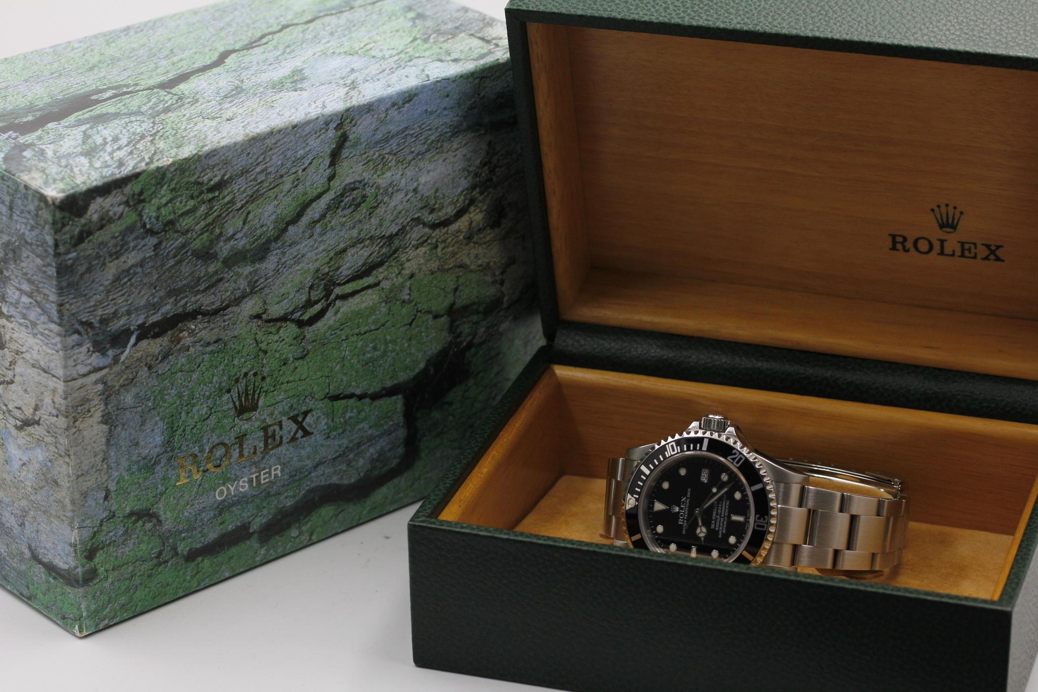 Watch Image 12