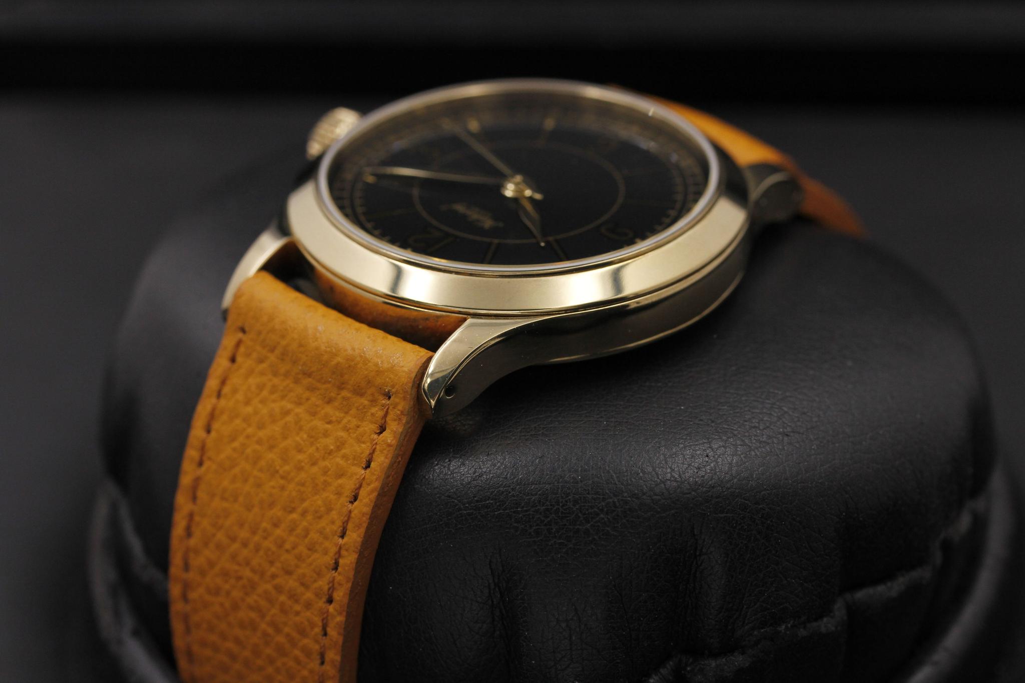 Watch Image 5
