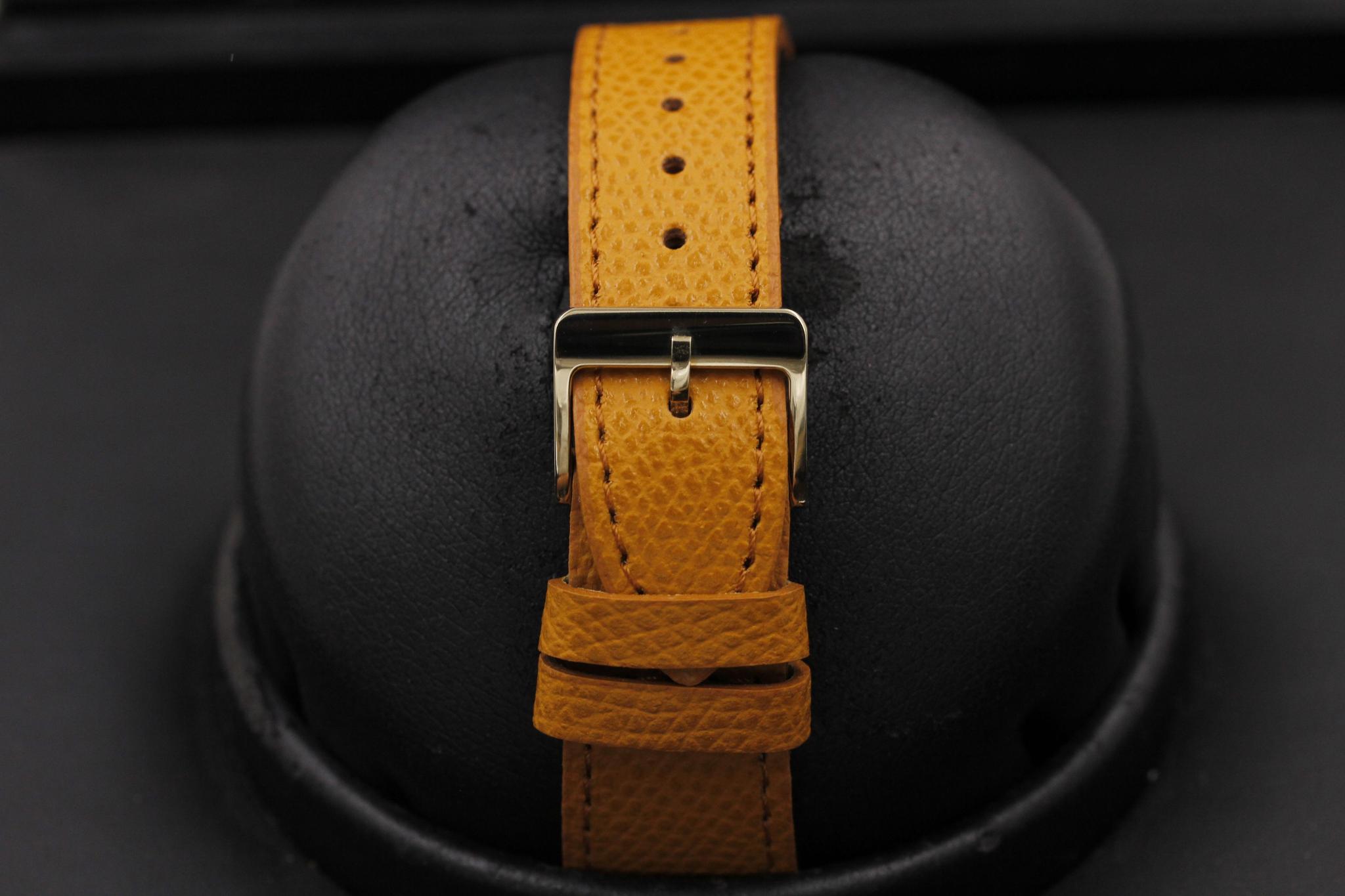 Watch Image 8
