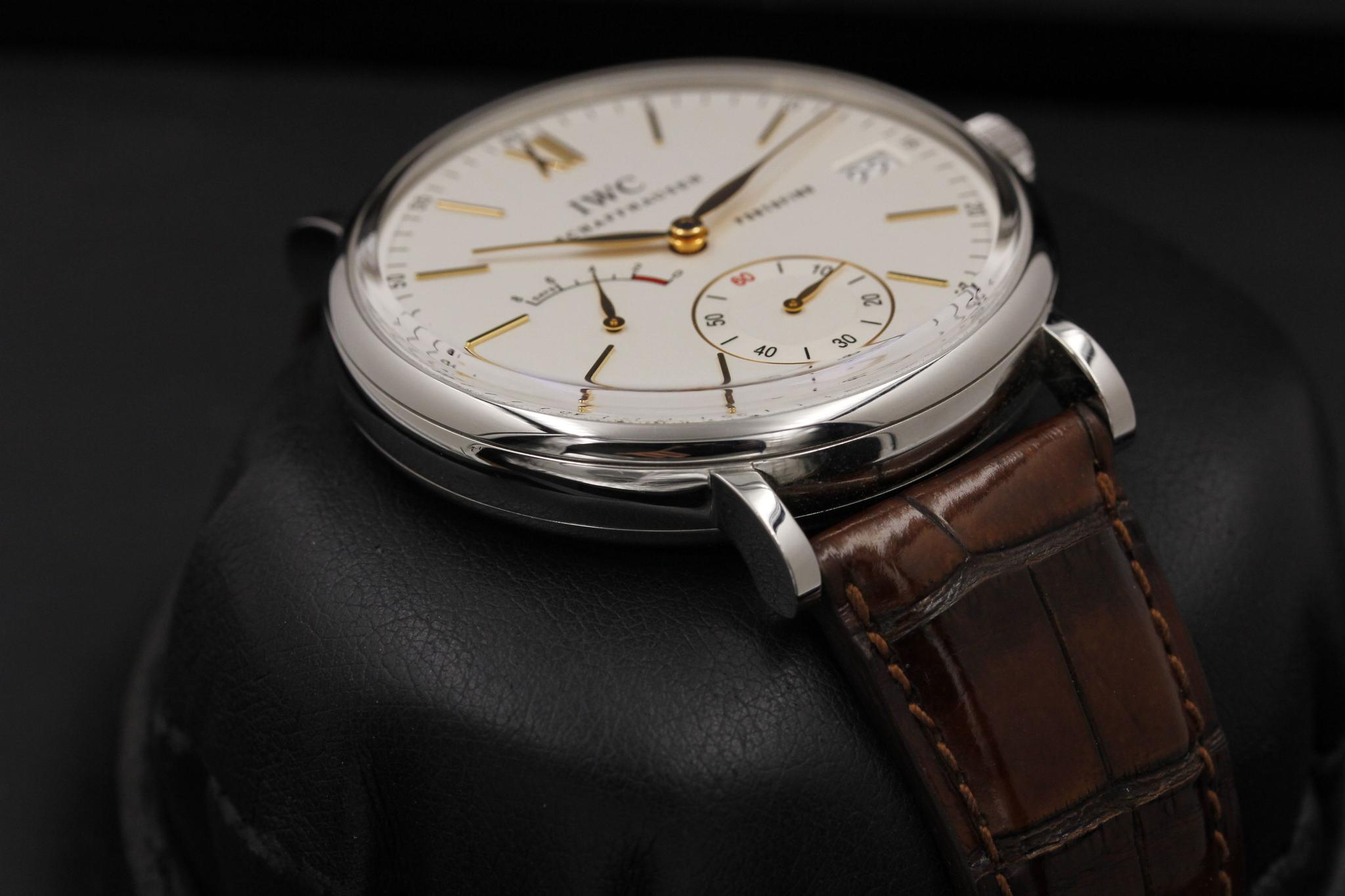Watch Image 6